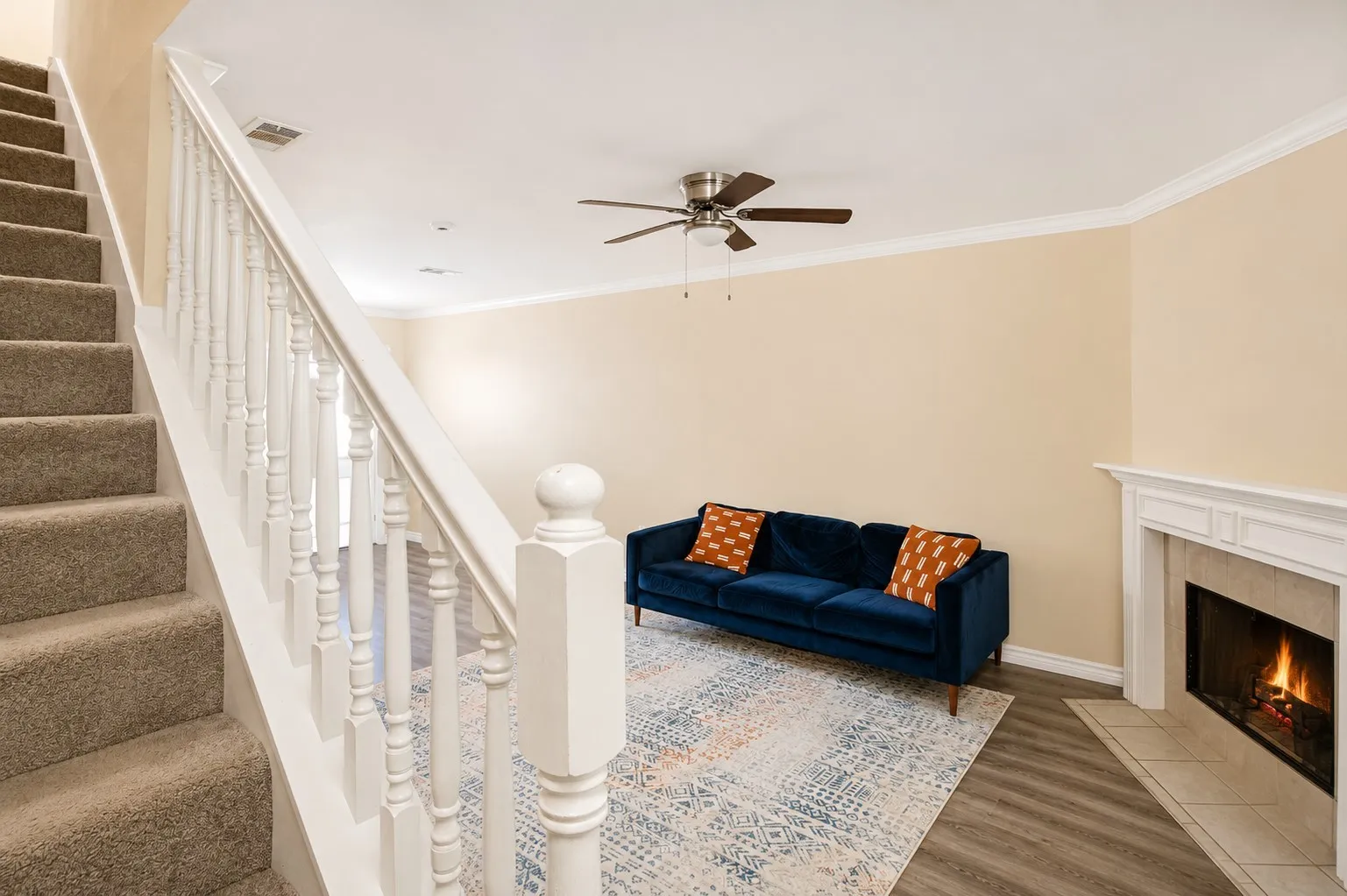 Condominium For Sale in Dallas County , 11655 Audelia Road 407, Dallas, Texas 75243, 2 Bedroom, 3 Bathroom, Garage spaces, 1,075 Sqft, built in 1982, Price $170,000, mls#21348376, Real Estate Agent in Dallas, Homes For Sale in Dallas county, Homes For Sale in Dallas, Realtor in Dallas Texas, Real Estate Brokerage Independent Realty Texas, Luminita Cordes Realtor