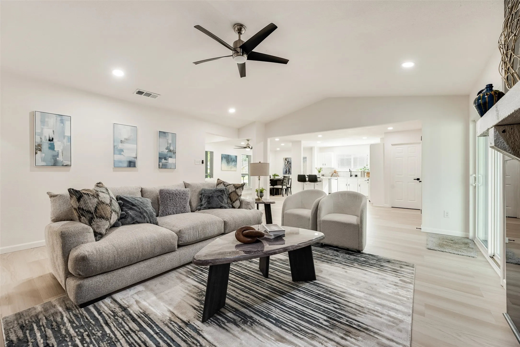 Single Family Residence For Sale in Collin County , 3605 Marwick Drive, Plano, Texas 75075, 4 Bedroom, 2 Bathroom, 2 Garage spaces, 1,862 Sqft, built in 1974, mls#21349249, Real Estate Agent in Plano, Homes For Sale in Collin county, Homes For Sale in Plano, Realtor in Plano Texas, Real Estate Brokerage Independent Realty Texas, Luminita Cordes Realtor