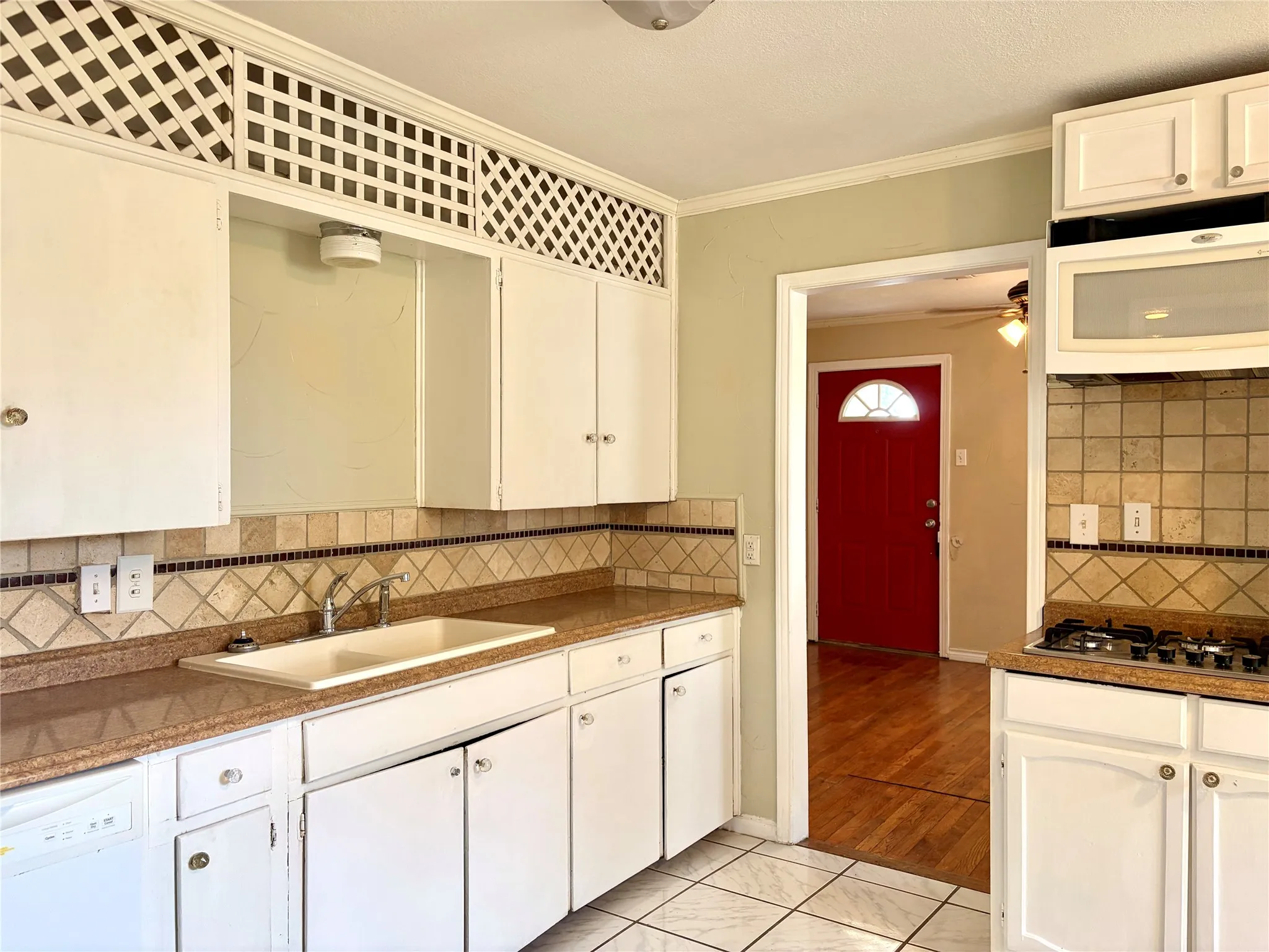 Single Family Residence For Rent in Grayson County , 2225 N Shannon Street, Sherman, Texas 75092, 4 Bedroom, 2 Bathroom, Garage spaces, 1,493 Sqft, built in 1950, mls#21342883, Real Estate Agent in Sherman, Homes For Rent in Grayson county, Homes For Rent in Sherman, Realtor in Sherman Texas, Real Estate Brokerage Independent Realty Texas, Luminita Cordes Realtor