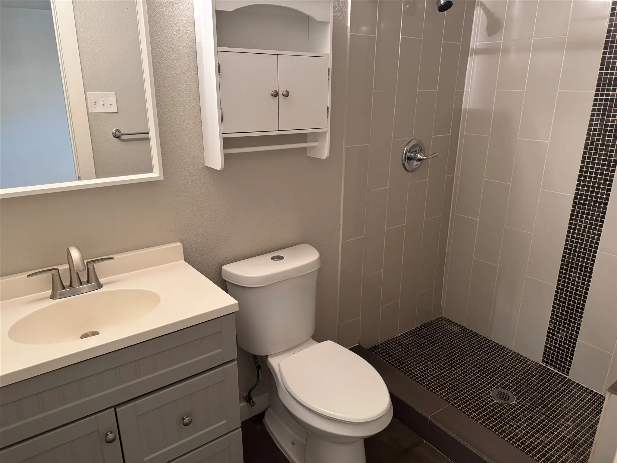 Single Family Residence For Rent in Denton County , 1531 Camelia Drive, Lewisville, Texas 75067, 3 Bedroom, 2 Bathroom, 2 Garage spaces, 1,726 Sqft, built in 1973, mls#21348819, Real Estate Agent in Lewisville, Homes For Rent in Denton county, Homes For Rent in Lewisville, Realtor in Lewisville Texas, Real Estate Brokerage Independent Realty Texas, Luminita Cordes Realtor