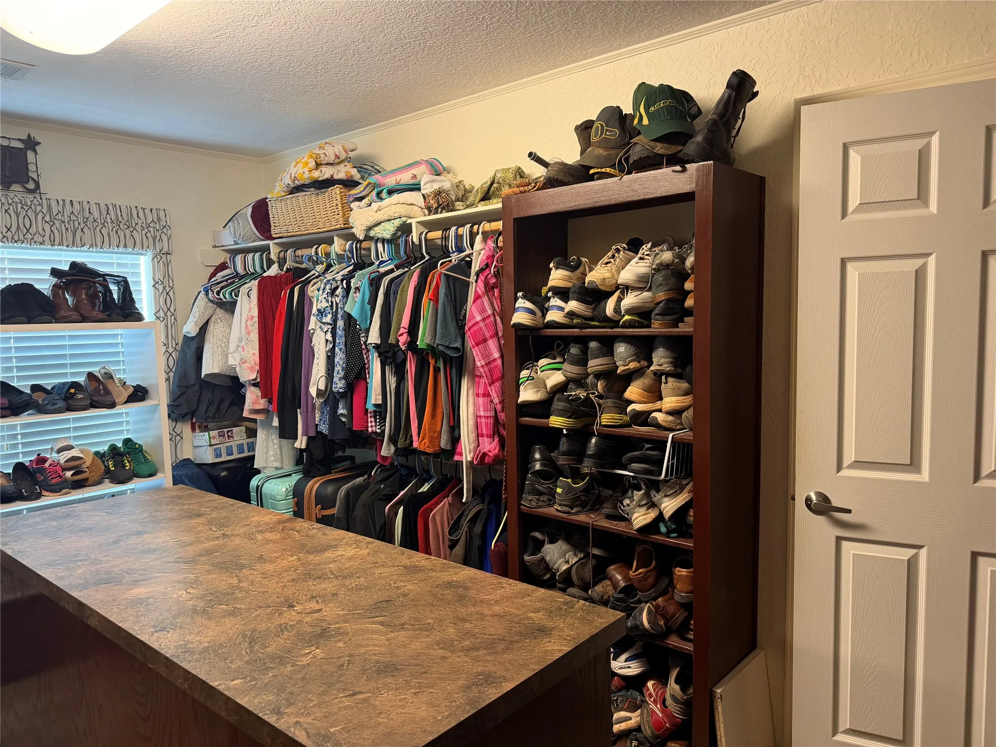 Single Family Residence For Sale in Jones County , 12175 Private Road 6054, Hawley, Texas 79525, 3 Bedrooms, 2 Bathrooms, Garage spaces, 2,304 Sqft, built in 2016, Price $340,000, mls#21349258, Real Estate Agent in Hawley, Homes For Sale in Jones county, Homes For Sale in Hawley, Realtor in Hawley Texas, Real Estate Brokerage Independent Realty Texas, Luminita Cordes Realtor