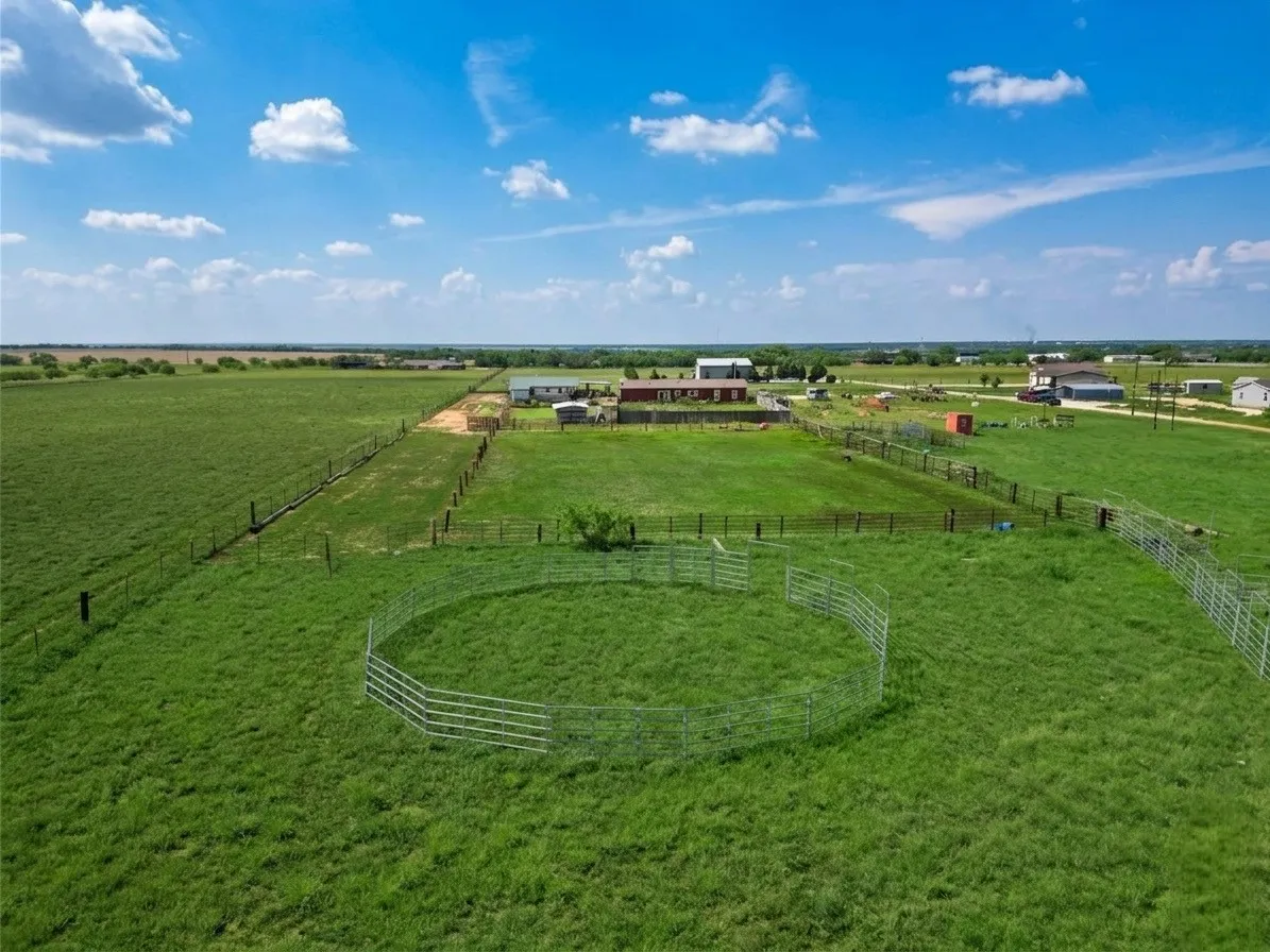 Single Family Residence For Sale in Jones County , 12175 Private Road 6054, Hawley, Texas 79525, 3 Bedrooms, 2 Bathrooms, Garage spaces, 2,304 Sqft, built in 2016, Price $340,000, mls#21349258, Real Estate Agent in Hawley, Homes For Sale in Jones county, Homes For Sale in Hawley, Realtor in Hawley Texas, Real Estate Brokerage Independent Realty Texas, Luminita Cordes Realtor