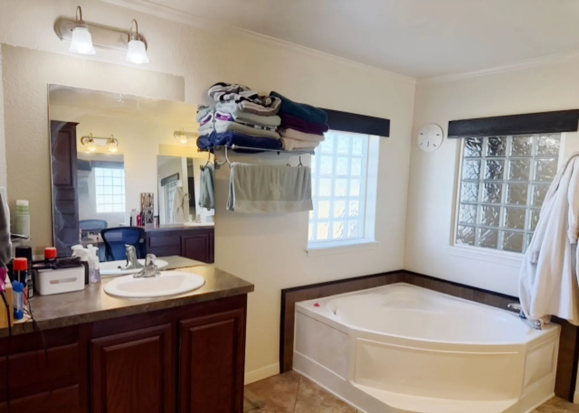 Single Family Residence For Sale in Jones County , 12175 Private Road 6054, Hawley, Texas 79525, 3 Bedrooms, 2 Bathrooms, Garage spaces, 2,304 Sqft, built in 2016, Price $340,000, mls#21349258, Real Estate Agent in Hawley, Homes For Sale in Jones county, Homes For Sale in Hawley, Realtor in Hawley Texas, Real Estate Brokerage Independent Realty Texas, Luminita Cordes Realtor