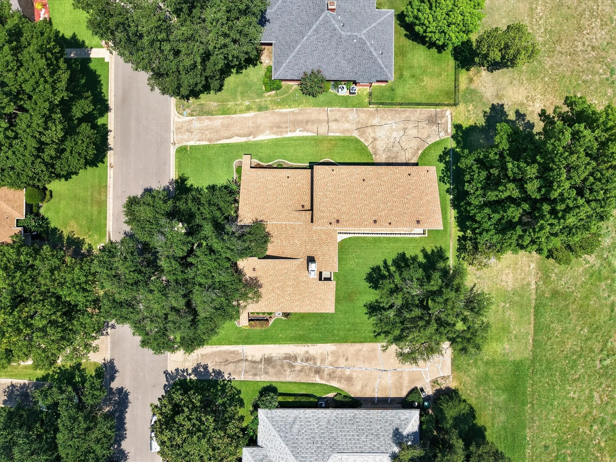 New roof installed in 2023!