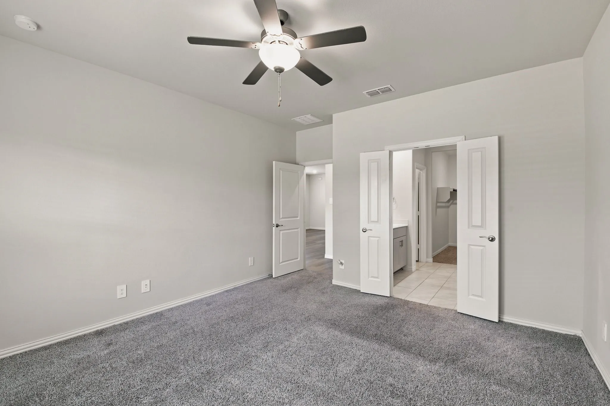Single Family Residence For Rent in Collin County , 810 Honeydew Lane, Princeton, Texas 75071, 4 Bedroom, 3 Bathroom, 2 Garage spaces, 2,337 Sqft, built in 2024, mls#21348409, Real Estate Agent in Princeton, Homes For Rent in Collin county, Homes For Rent in Princeton, Realtor in Princeton Texas, Real Estate Brokerage Independent Realty Texas, Luminita Cordes Realtor