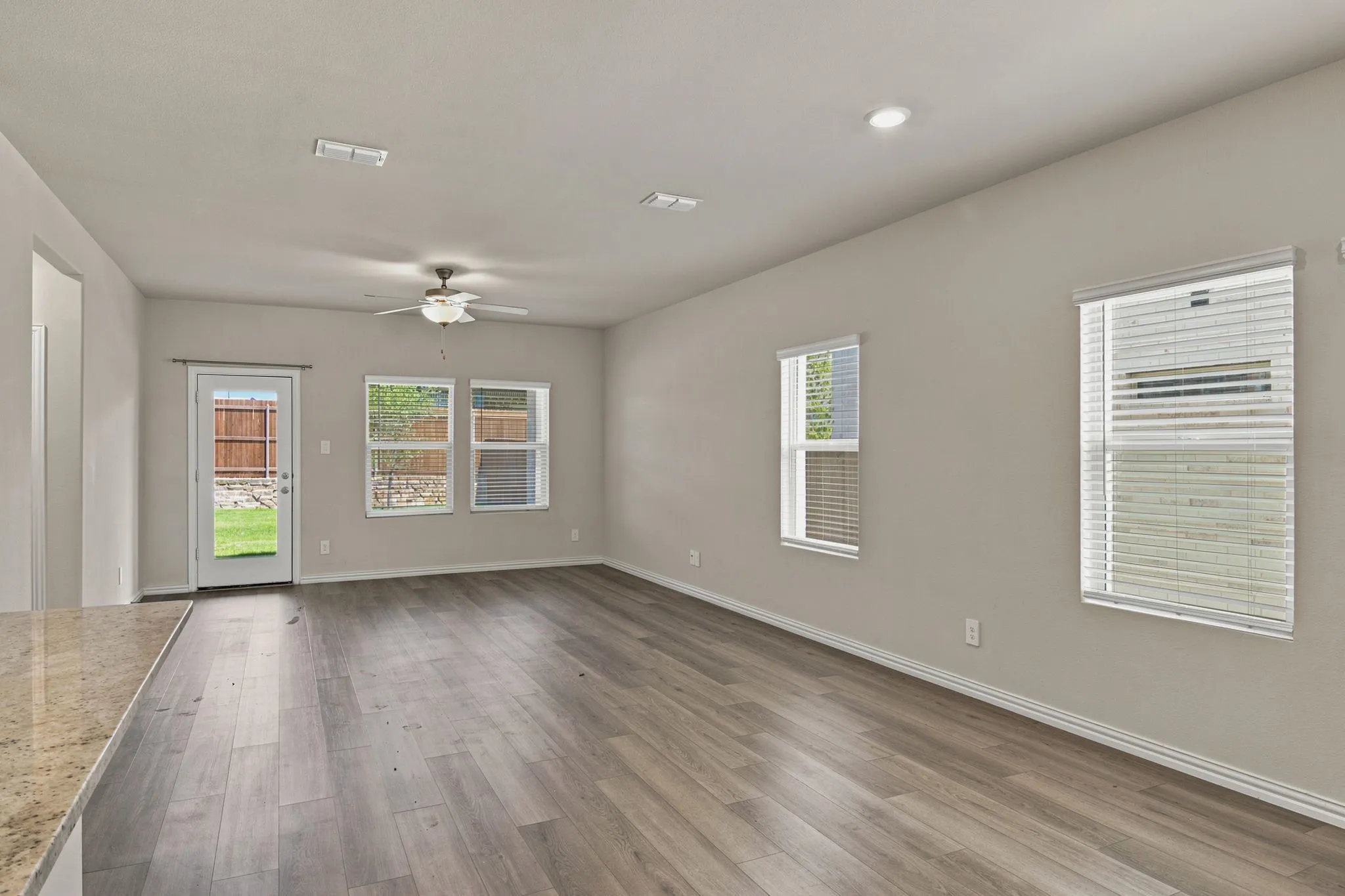 Single Family Residence For Rent in Collin County , 810 Honeydew Lane, Princeton, Texas 75071, 4 Bedroom, 3 Bathroom, 2 Garage spaces, 2,337 Sqft, built in 2024, mls#21348409, Real Estate Agent in Princeton, Homes For Rent in Collin county, Homes For Rent in Princeton, Realtor in Princeton Texas, Real Estate Brokerage Independent Realty Texas, Luminita Cordes Realtor