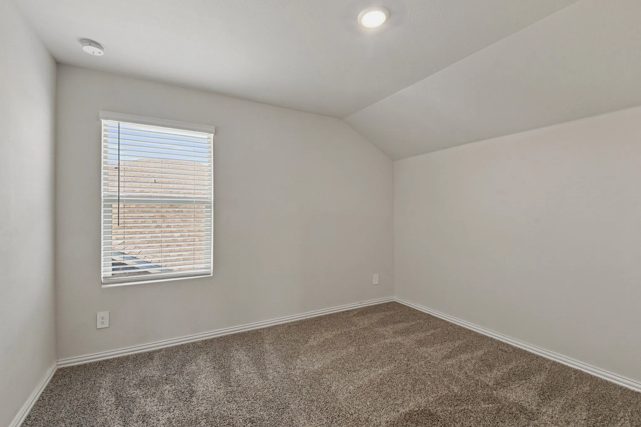 Single Family Residence For Rent in Collin County , 810 Honeydew Lane, Princeton, Texas 75071, 4 Bedroom, 3 Bathroom, 2 Garage spaces, 2,337 Sqft, built in 2024, mls#21348409, Real Estate Agent in Princeton, Homes For Rent in Collin county, Homes For Rent in Princeton, Realtor in Princeton Texas, Real Estate Brokerage Independent Realty Texas, Luminita Cordes Realtor