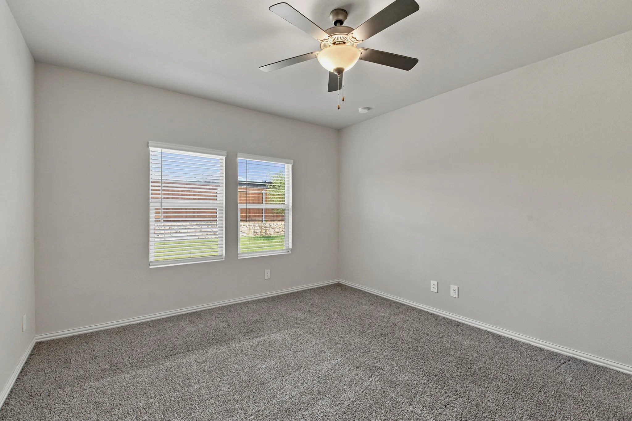 Single Family Residence For Rent in Collin County , 810 Honeydew Lane, Princeton, Texas 75071, 4 Bedroom, 3 Bathroom, 2 Garage spaces, 2,337 Sqft, built in 2024, mls#21348409, Real Estate Agent in Princeton, Homes For Rent in Collin county, Homes For Rent in Princeton, Realtor in Princeton Texas, Real Estate Brokerage Independent Realty Texas, Luminita Cordes Realtor
