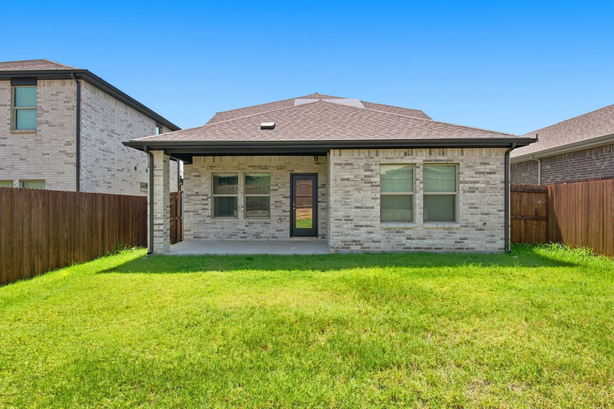 Single Family Residence For Rent in Collin County , 810 Honeydew Lane, Princeton, Texas 75071, 4 Bedroom, 3 Bathroom, 2 Garage spaces, 2,337 Sqft, built in 2024, mls#21348409, Real Estate Agent in Princeton, Homes For Rent in Collin county, Homes For Rent in Princeton, Realtor in Princeton Texas, Real Estate Brokerage Independent Realty Texas, Luminita Cordes Realtor