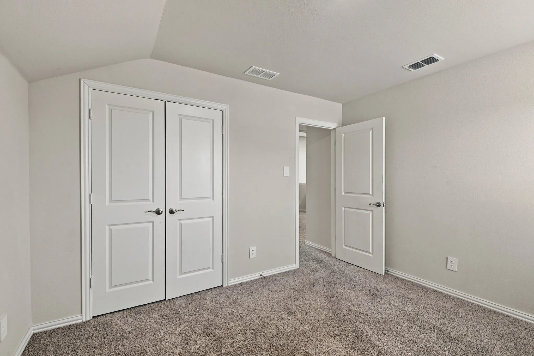 Single Family Residence For Rent in Collin County , 810 Honeydew Lane, Princeton, Texas 75071, 4 Bedroom, 3 Bathroom, 2 Garage spaces, 2,337 Sqft, built in 2024, mls#21348409, Real Estate Agent in Princeton, Homes For Rent in Collin county, Homes For Rent in Princeton, Realtor in Princeton Texas, Real Estate Brokerage Independent Realty Texas, Luminita Cordes Realtor