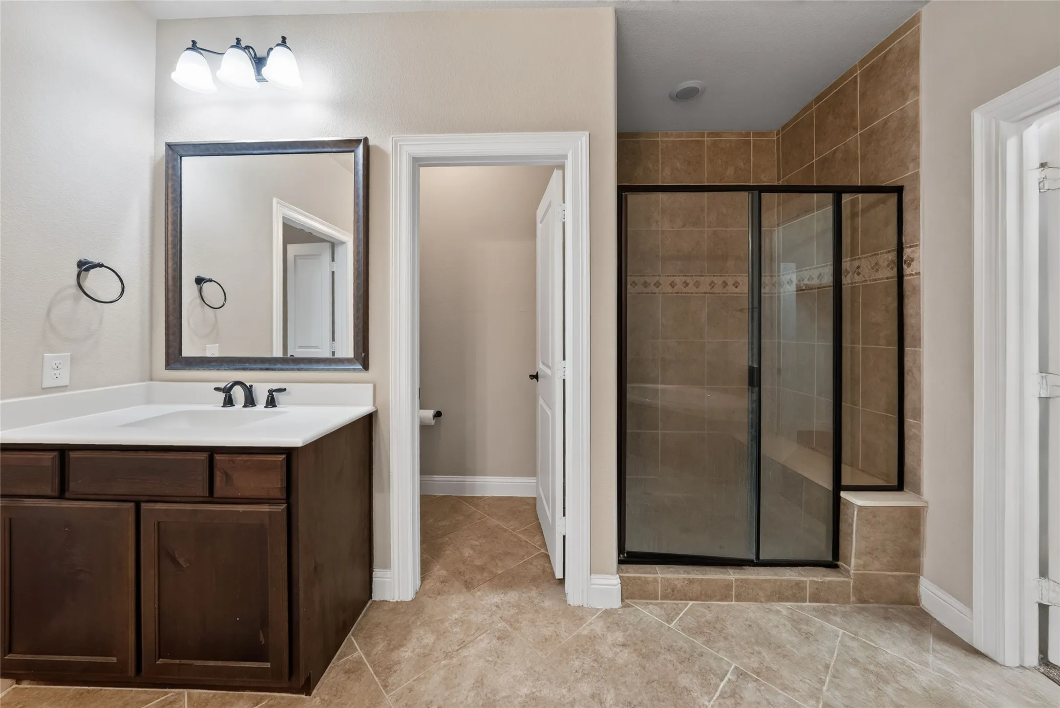 Single Family Residence For Sale in Collin County , 7117 Myrtleridge Drive, Plano, Texas 75074, 3 Bedroom, 4 Bathroom, 2 Garage spaces, 2,328 Sqft, built in 2015, Price $530,000, mls#21341045, Real Estate Agent in Plano, Homes For Sale in Collin county, Homes For Sale in Plano, Realtor in Plano Texas, Real Estate Brokerage Independent Realty Texas, Luminita Cordes Realtor