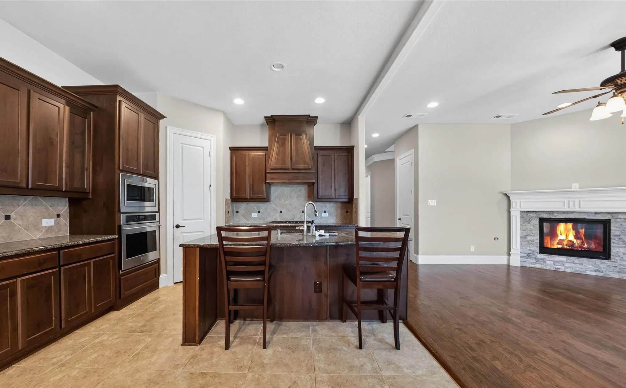 Single Family Residence For Sale in Collin County , 7117 Myrtleridge Drive, Plano, Texas 75074, 3 Bedroom, 4 Bathroom, 2 Garage spaces, 2,328 Sqft, built in 2015, Price $530,000, mls#21341045, Real Estate Agent in Plano, Homes For Sale in Collin county, Homes For Sale in Plano, Realtor in Plano Texas, Real Estate Brokerage Independent Realty Texas, Luminita Cordes Realtor