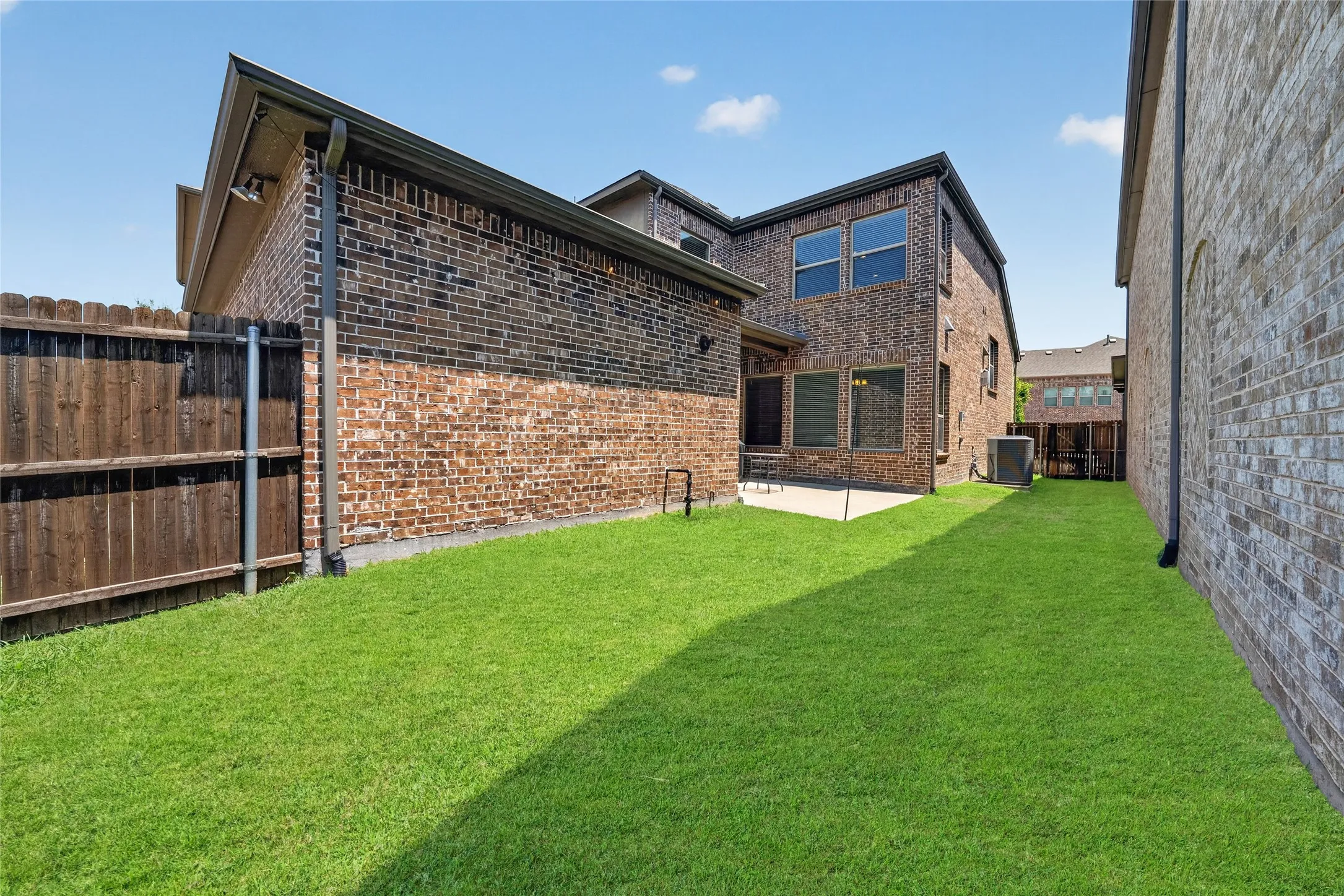 Single Family Residence For Sale in Collin County , 7117 Myrtleridge Drive, Plano, Texas 75074, 3 Bedroom, 4 Bathroom, 2 Garage spaces, 2,328 Sqft, built in 2015, Price $530,000, mls#21341045, Real Estate Agent in Plano, Homes For Sale in Collin county, Homes For Sale in Plano, Realtor in Plano Texas, Real Estate Brokerage Independent Realty Texas, Luminita Cordes Realtor