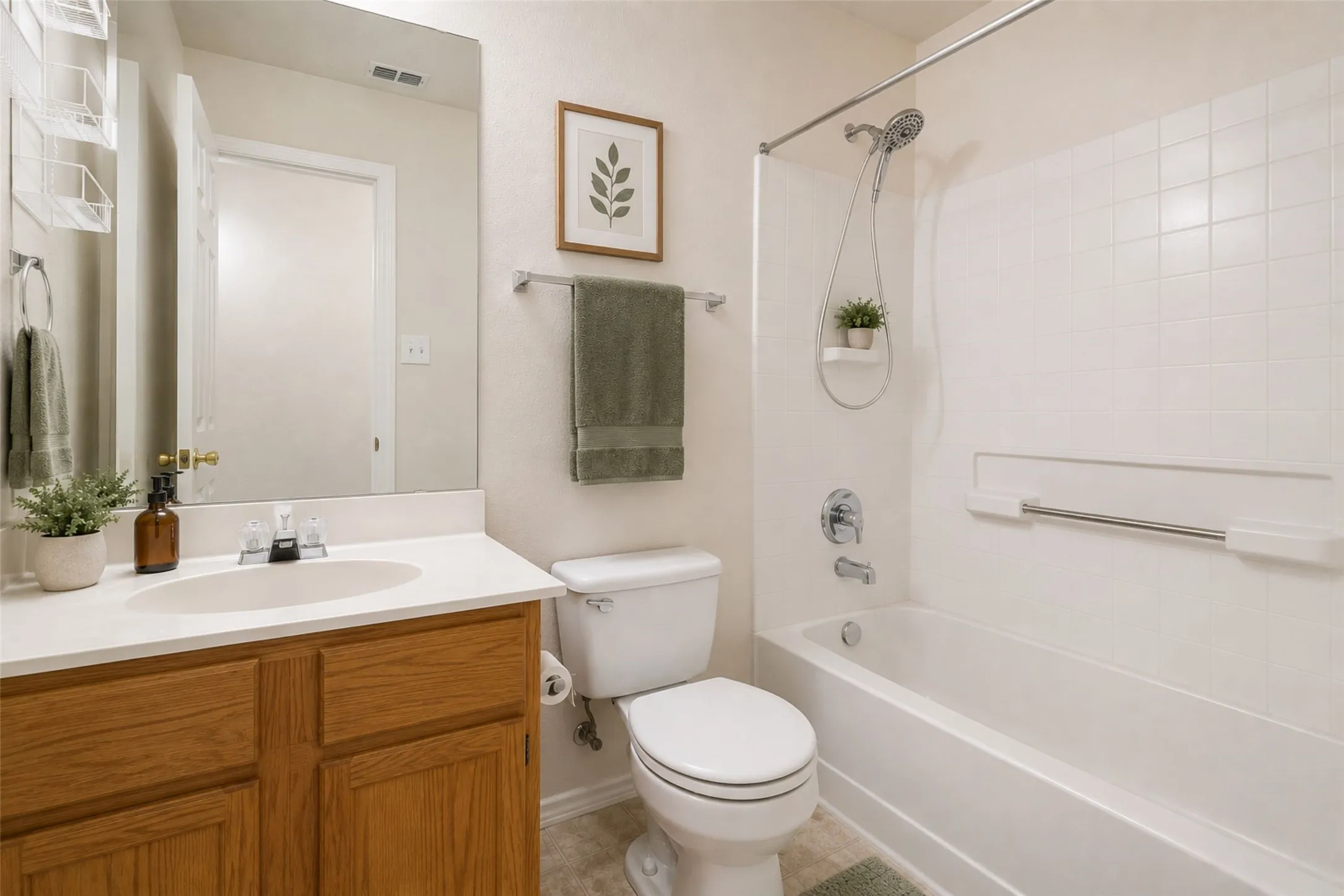 Single Family Residence For Sale in Kaufman County , 113 Stampede Trail, Forney, Texas 75126, 3 Bedroom, 2 Bathroom, 2 Garage spaces, 1,726 Sqft, built in 2003, mls#21347263, Real Estate Agent in Forney, Homes For Sale in Kaufman county, Homes For Sale in Forney, Realtor in Forney Texas, Real Estate Brokerage Independent Realty Texas, Luminita Cordes Realtor