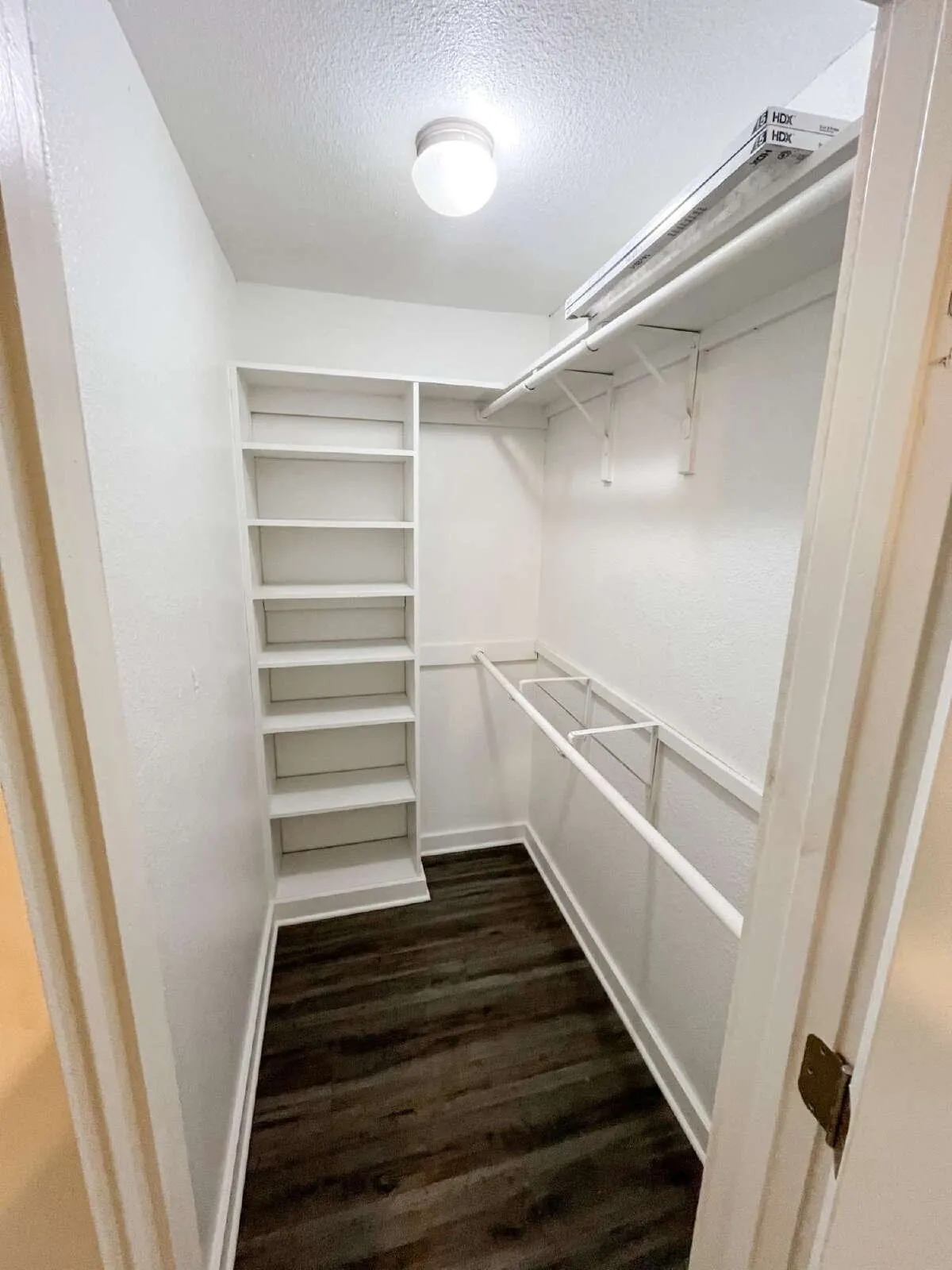 Single Family Residence For Rent in Hood County , 206 E 3rd Street, Tolar, Texas 76476, 3 Bedroom, 1 Bathroom, 2 Garage spaces, 1,350 Sqft, built in 1979, mls#21349264, Real Estate Agent in Tolar, Homes For Rent in Hood county, Homes For Rent in Tolar, Realtor in Tolar Texas, Real Estate Brokerage Independent Realty Texas, Luminita Cordes Realtor