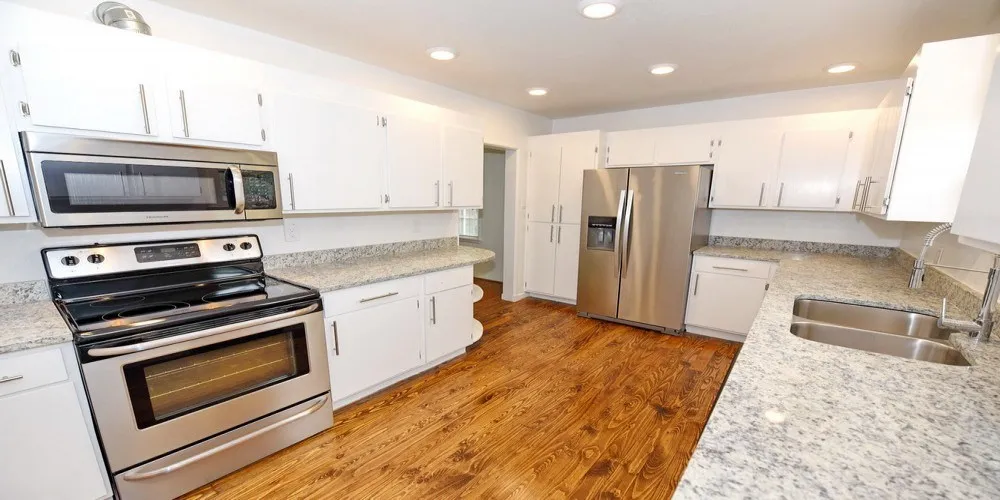 Condominium For Sale in Dallas County , 4558 Roland Avenue D, Highland Park, Texas 75219, 2 Bedrooms, 2 Bathrooms, 1 Garage spaces, 1,567 Sqft, built in 1974, Price $550,000, mls#21349271, Real Estate Agent in Highland Park, Homes For Sale in Dallas county, Homes For Sale in Highland Park, Realtor in Highland Park Texas, Real Estate Brokerage Independent Realty Texas, Luminita Cordes Realtor