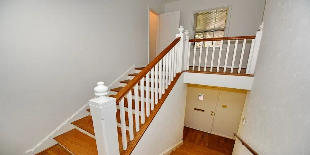 Condominium For Sale in Dallas County , 4558 Roland Avenue D, Highland Park, Texas 75219, 2 Bedrooms, 2 Bathrooms, 1 Garage spaces, 1,567 Sqft, built in 1974, Price $550,000, mls#21349271, Real Estate Agent in Highland Park, Homes For Sale in Dallas county, Homes For Sale in Highland Park, Realtor in Highland Park Texas, Real Estate Brokerage Independent Realty Texas, Luminita Cordes Realtor