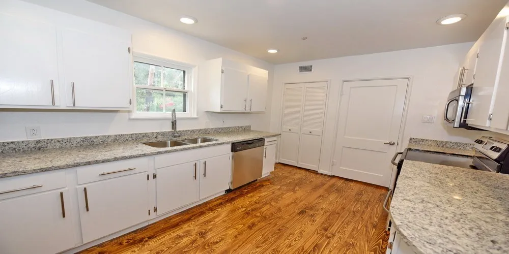 Condominium For Sale in Dallas County , 4558 Roland Avenue D, Highland Park, Texas 75219, 2 Bedrooms, 2 Bathrooms, 1 Garage spaces, 1,567 Sqft, built in 1974, Price $550,000, mls#21349271, Real Estate Agent in Highland Park, Homes For Sale in Dallas county, Homes For Sale in Highland Park, Realtor in Highland Park Texas, Real Estate Brokerage Independent Realty Texas, Luminita Cordes Realtor