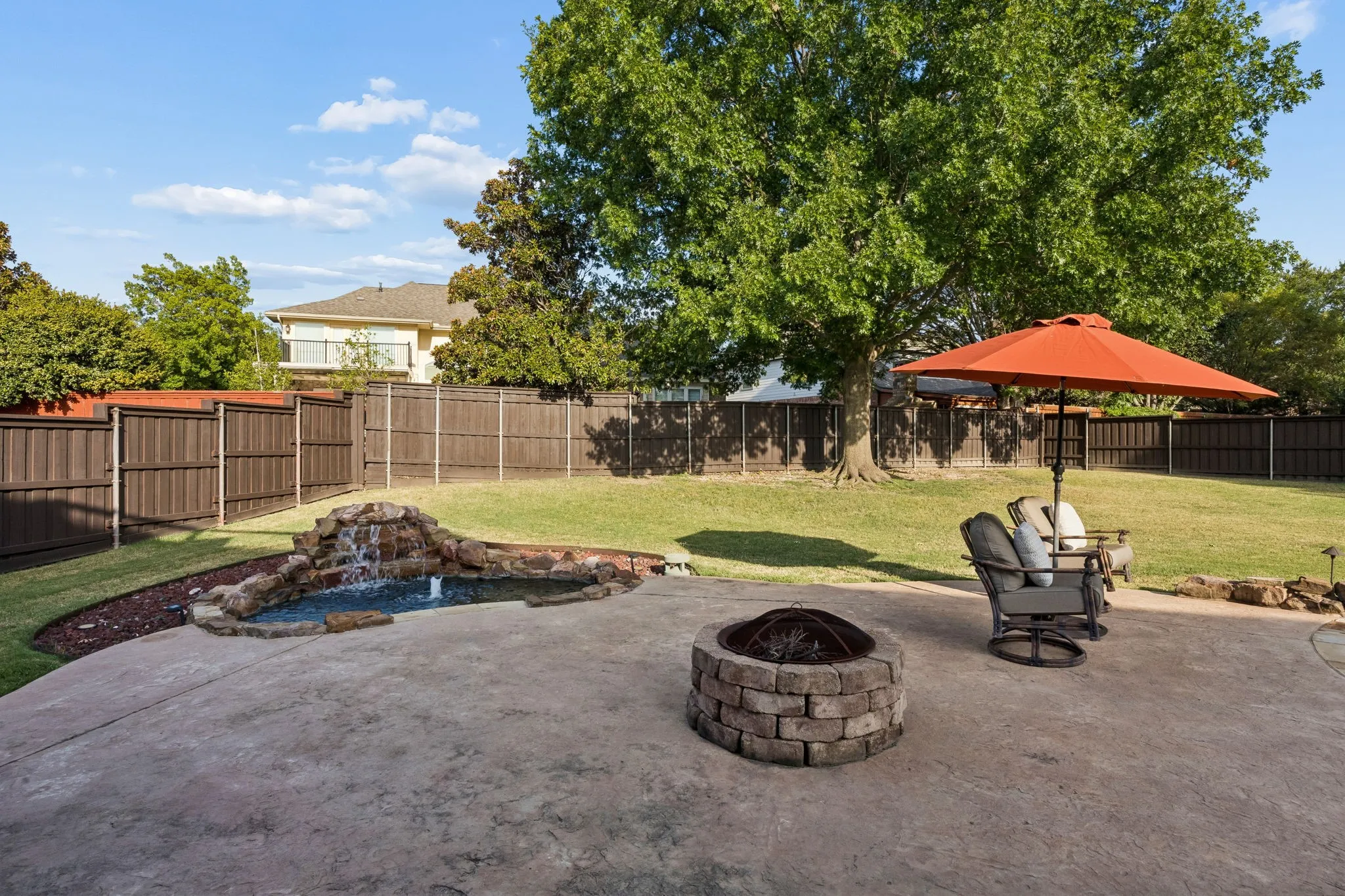 Single Family Residence For Sale in Collin County , 2713 Greenview Drive, Mc Kinney, Texas 75072, 5 Bedroom, 3 Bathroom, 3 Garage spaces, 3,292 Sqft, built in 1998, mls#21343004, Real Estate Agent in Mc Kinney, Homes For Sale in Collin county, Homes For Sale in Mc Kinney, Realtor in Mc Kinney Texas, Real Estate Brokerage Independent Realty Texas, Luminita Cordes Realtor