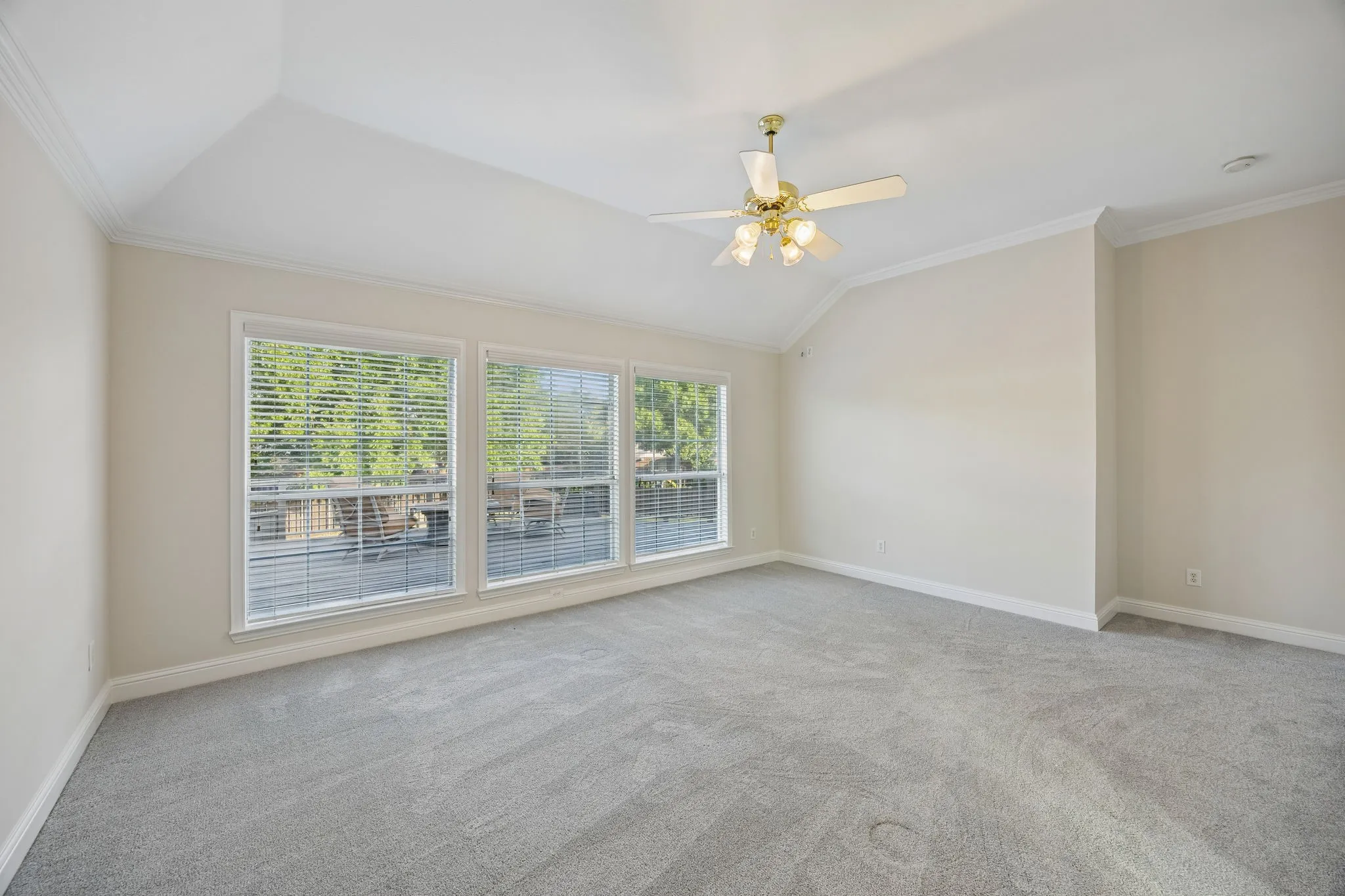 Single Family Residence For Sale in Collin County , 2713 Greenview Drive, Mc Kinney, Texas 75072, 5 Bedroom, 3 Bathroom, 3 Garage spaces, 3,292 Sqft, built in 1998, mls#21343004, Real Estate Agent in Mc Kinney, Homes For Sale in Collin county, Homes For Sale in Mc Kinney, Realtor in Mc Kinney Texas, Real Estate Brokerage Independent Realty Texas, Luminita Cordes Realtor