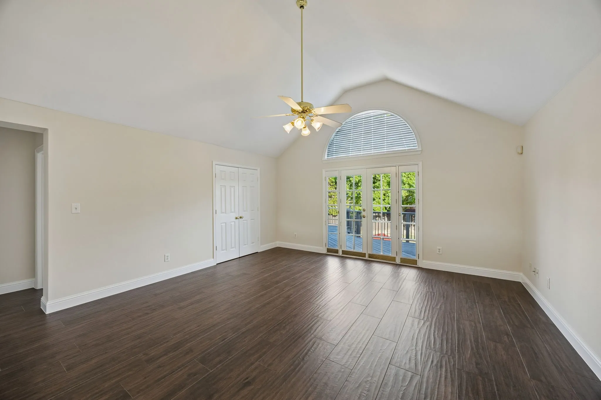 Single Family Residence For Sale in Collin County , 2713 Greenview Drive, Mc Kinney, Texas 75072, 5 Bedroom, 3 Bathroom, 3 Garage spaces, 3,292 Sqft, built in 1998, mls#21343004, Real Estate Agent in Mc Kinney, Homes For Sale in Collin county, Homes For Sale in Mc Kinney, Realtor in Mc Kinney Texas, Real Estate Brokerage Independent Realty Texas, Luminita Cordes Realtor
