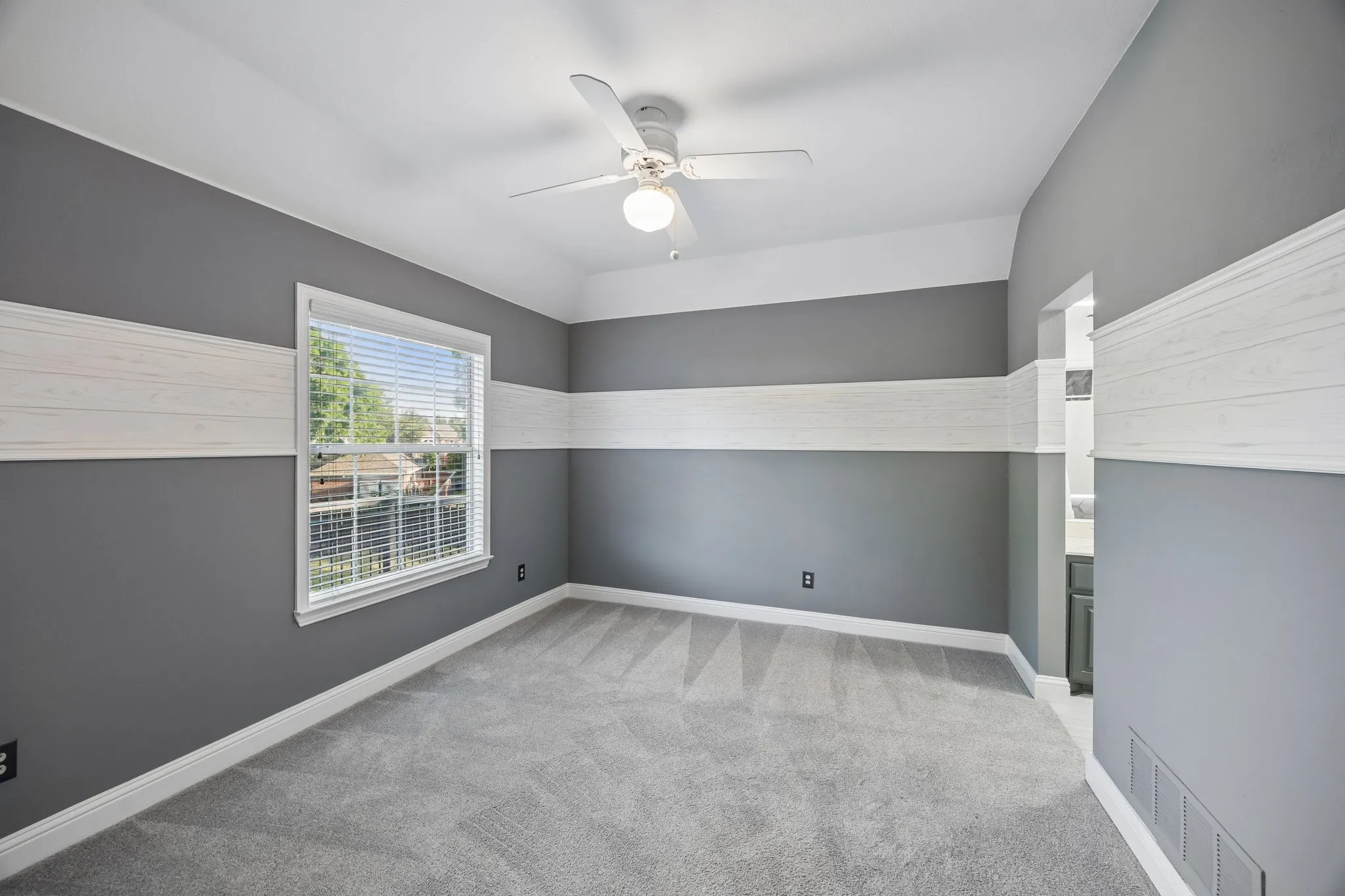 Single Family Residence For Sale in Collin County , 2713 Greenview Drive, Mc Kinney, Texas 75072, 5 Bedroom, 3 Bathroom, 3 Garage spaces, 3,292 Sqft, built in 1998, mls#21343004, Real Estate Agent in Mc Kinney, Homes For Sale in Collin county, Homes For Sale in Mc Kinney, Realtor in Mc Kinney Texas, Real Estate Brokerage Independent Realty Texas, Luminita Cordes Realtor