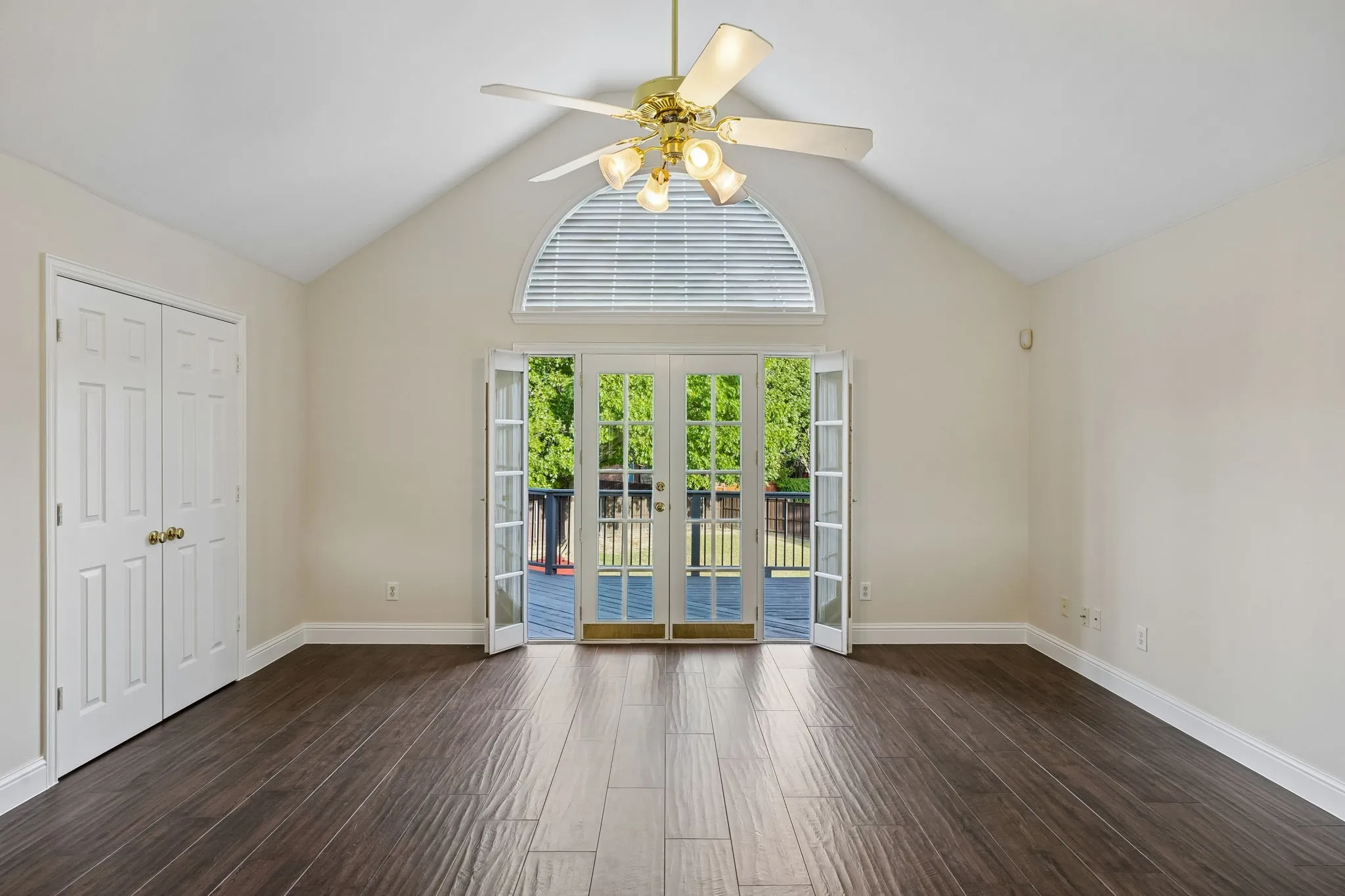 Single Family Residence For Sale in Collin County , 2713 Greenview Drive, Mc Kinney, Texas 75072, 5 Bedroom, 3 Bathroom, 3 Garage spaces, 3,292 Sqft, built in 1998, mls#21343004, Real Estate Agent in Mc Kinney, Homes For Sale in Collin county, Homes For Sale in Mc Kinney, Realtor in Mc Kinney Texas, Real Estate Brokerage Independent Realty Texas, Luminita Cordes Realtor