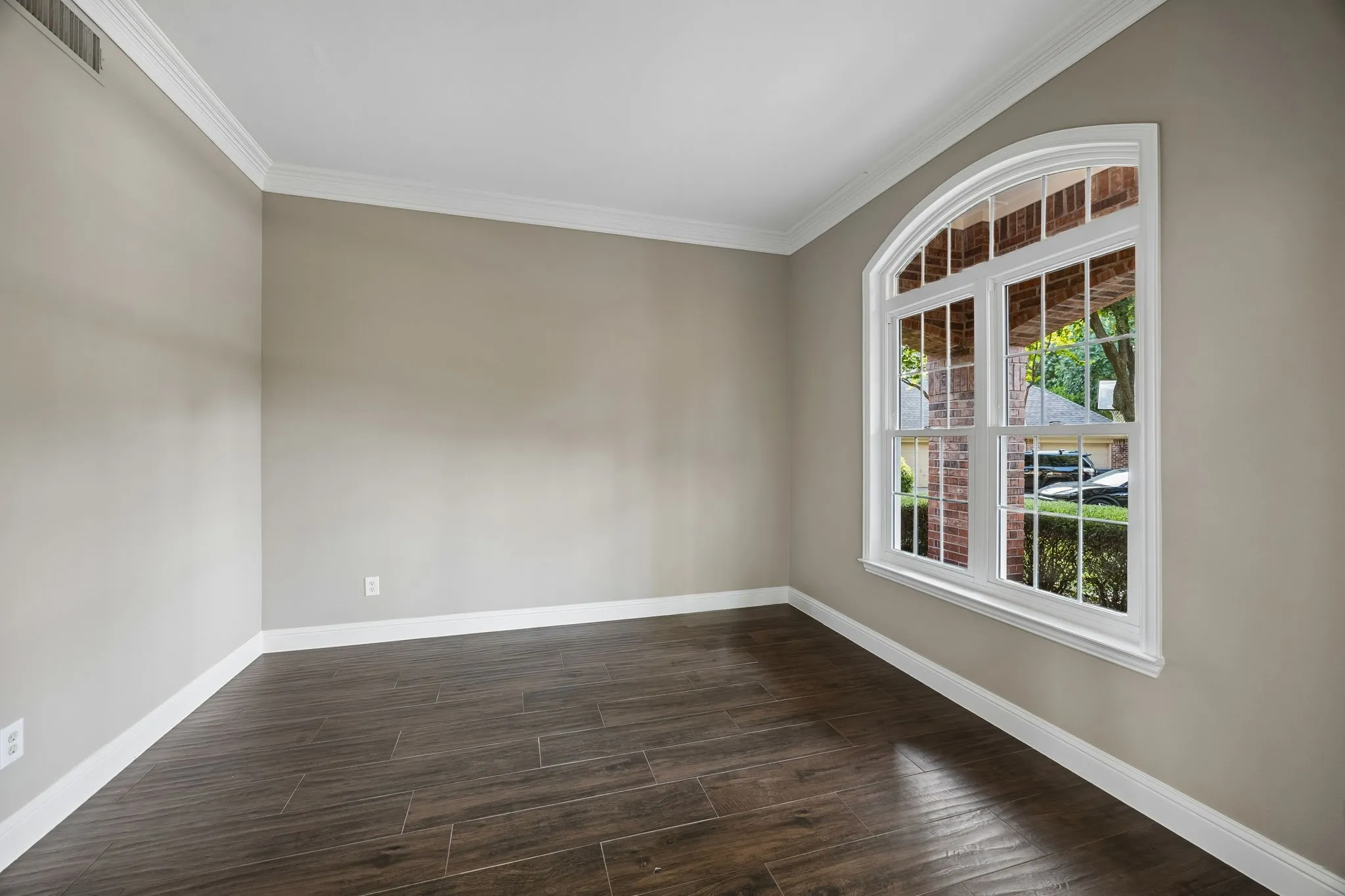 Single Family Residence For Sale in Collin County , 2713 Greenview Drive, Mc Kinney, Texas 75072, 5 Bedroom, 3 Bathroom, 3 Garage spaces, 3,292 Sqft, built in 1998, mls#21343004, Real Estate Agent in Mc Kinney, Homes For Sale in Collin county, Homes For Sale in Mc Kinney, Realtor in Mc Kinney Texas, Real Estate Brokerage Independent Realty Texas, Luminita Cordes Realtor