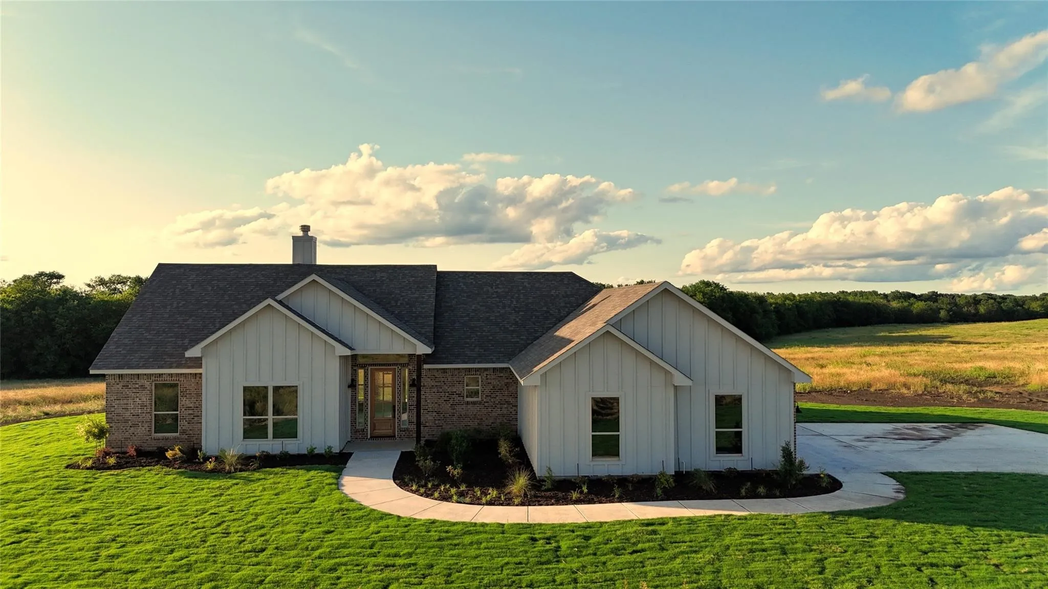 Single Family Residence For Sale in Rains County , 1026 CR 1610, Lone Oak, Texas 75453, 4 Bedroom, 2 Bathroom, 3 Garage spaces, 2,103 Sqft, built in 2025, mls#21349287, Real Estate Agent in Lone Oak, Homes For Sale in Rains county, Homes For Sale in Lone Oak, Realtor in Lone Oak Texas, Real Estate Brokerage Independent Realty Texas, Luminita Cordes Realtor