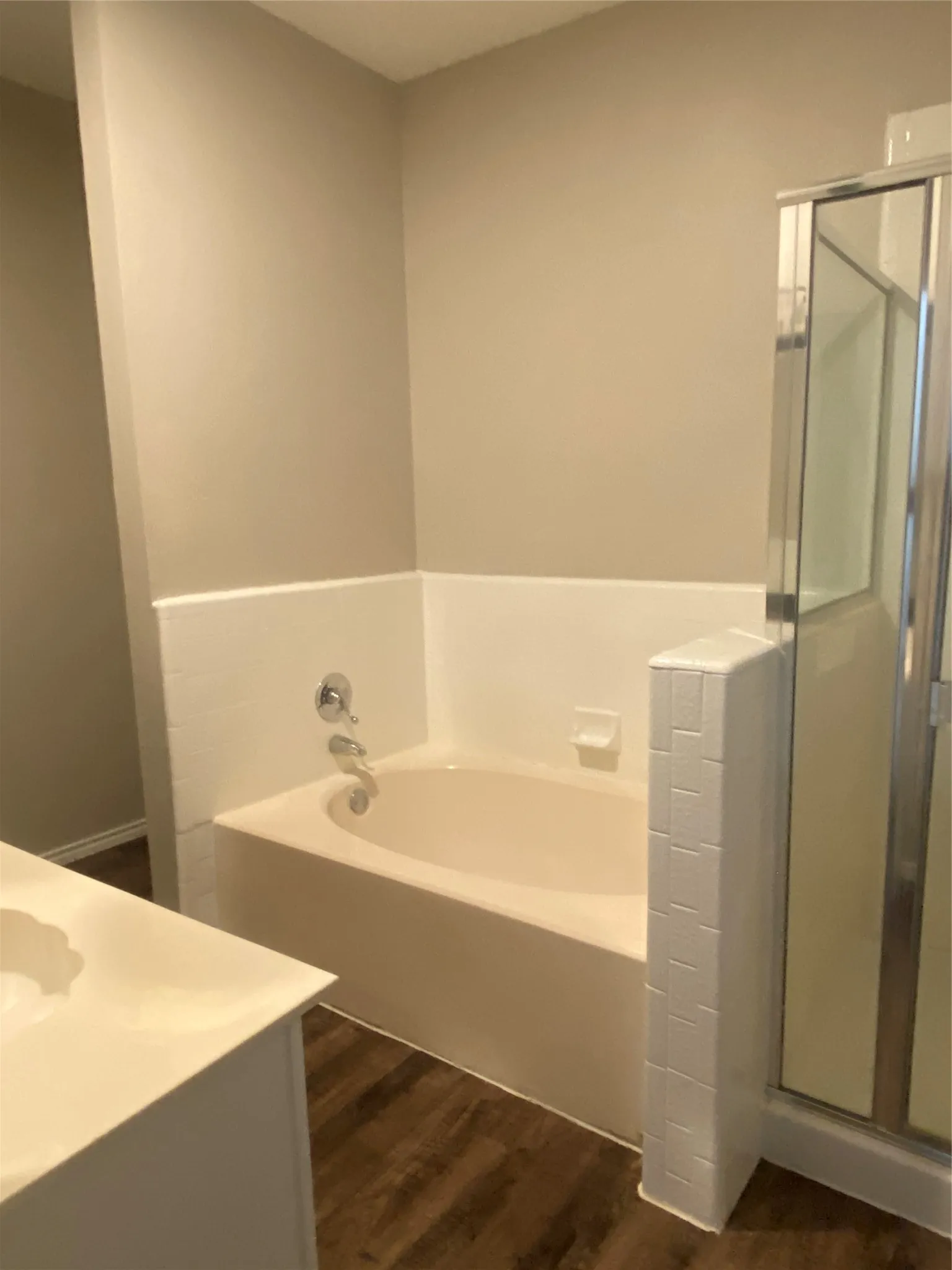 Single Family Residence For Rent in Dallas County , 825 Springfield Drive, Cedar Hill, Texas 75104, 3 Bedroom, 2 Bathroom, 2 Garage spaces, 1,592 Sqft, built in 1988, mls#21349289, Real Estate Agent in Cedar Hill, Homes For Rent in Dallas county, Homes For Rent in Cedar Hill, Realtor in Cedar Hill Texas, Real Estate Brokerage Independent Realty Texas, Luminita Cordes Realtor