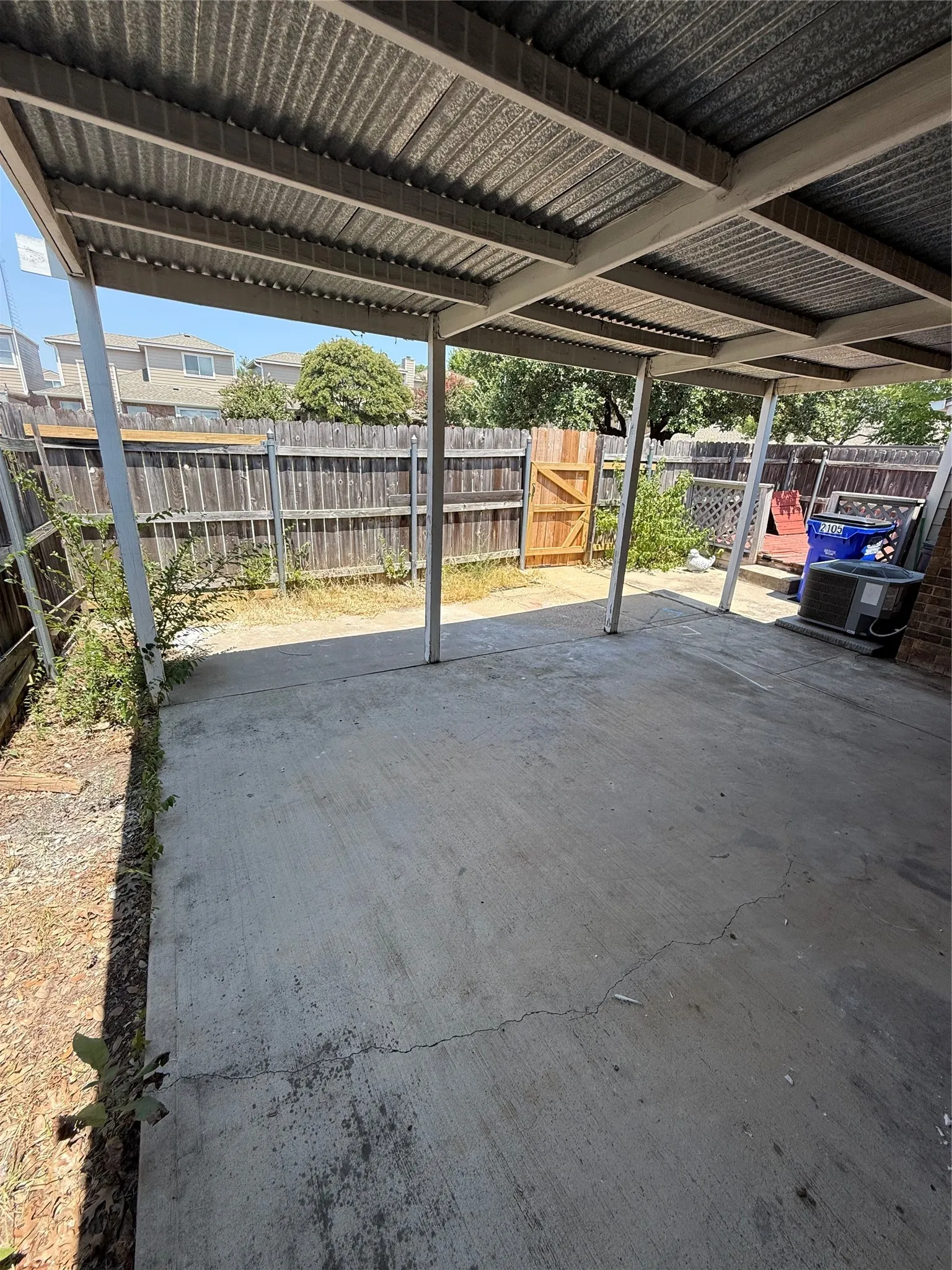 Condominium For Rent in Tarrant County , 2105 Maplewood Trail, Colleyville, Texas 76034, 2 Bedroom, 2 Bathroom, Garage spaces, 1,019 Sqft, built in 1984, mls#21349292, Real Estate Agent in Colleyville, Homes For Rent in Tarrant county, Homes For Rent in Colleyville, Realtor in Colleyville Texas, Real Estate Brokerage Independent Realty Texas, Luminita Cordes Realtor