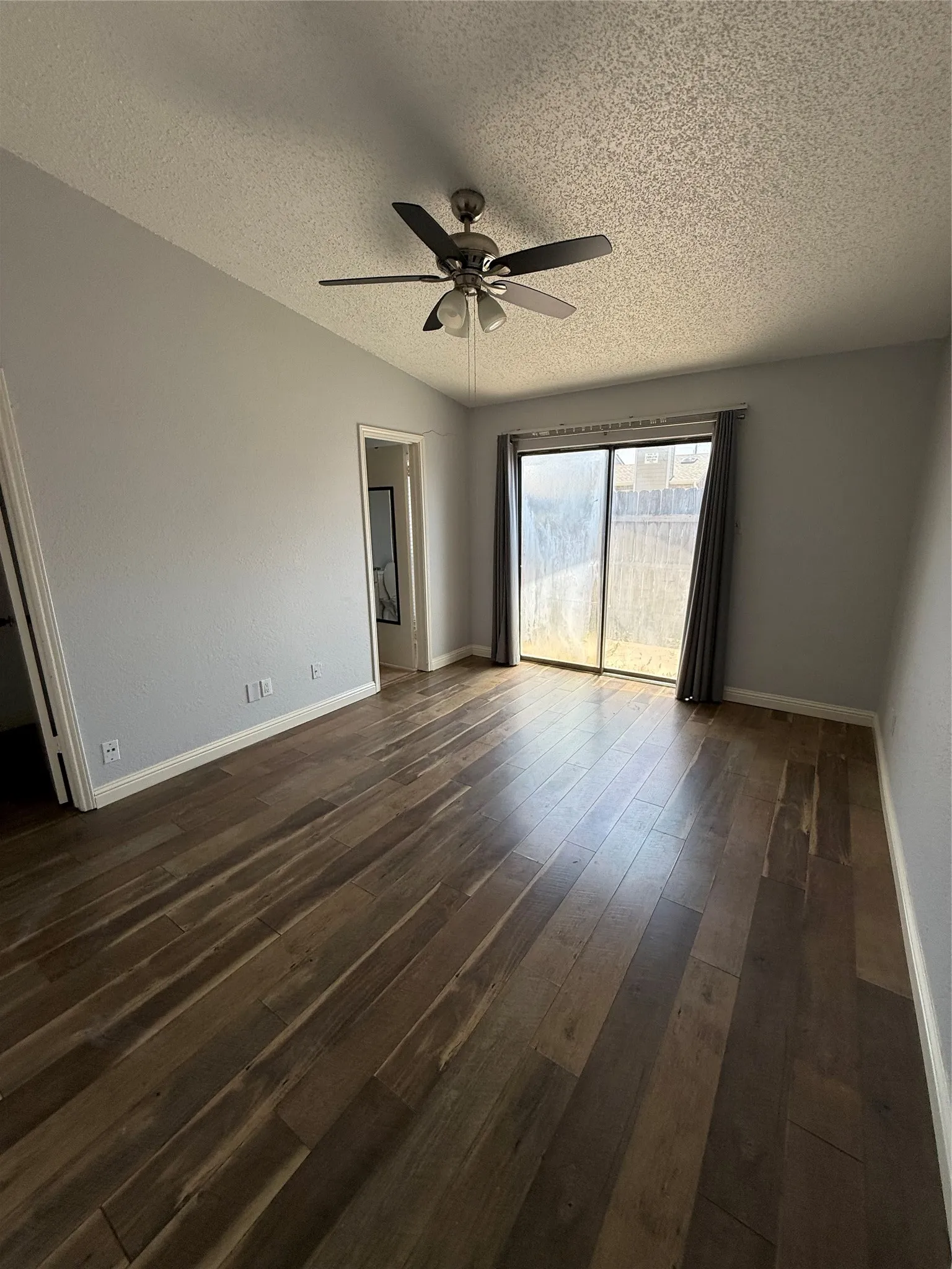 Condominium For Rent in Tarrant County , 2105 Maplewood Trail, Colleyville, Texas 76034, 2 Bedroom, 2 Bathroom, Garage spaces, 1,019 Sqft, built in 1984, mls#21349292, Real Estate Agent in Colleyville, Homes For Rent in Tarrant county, Homes For Rent in Colleyville, Realtor in Colleyville Texas, Real Estate Brokerage Independent Realty Texas, Luminita Cordes Realtor