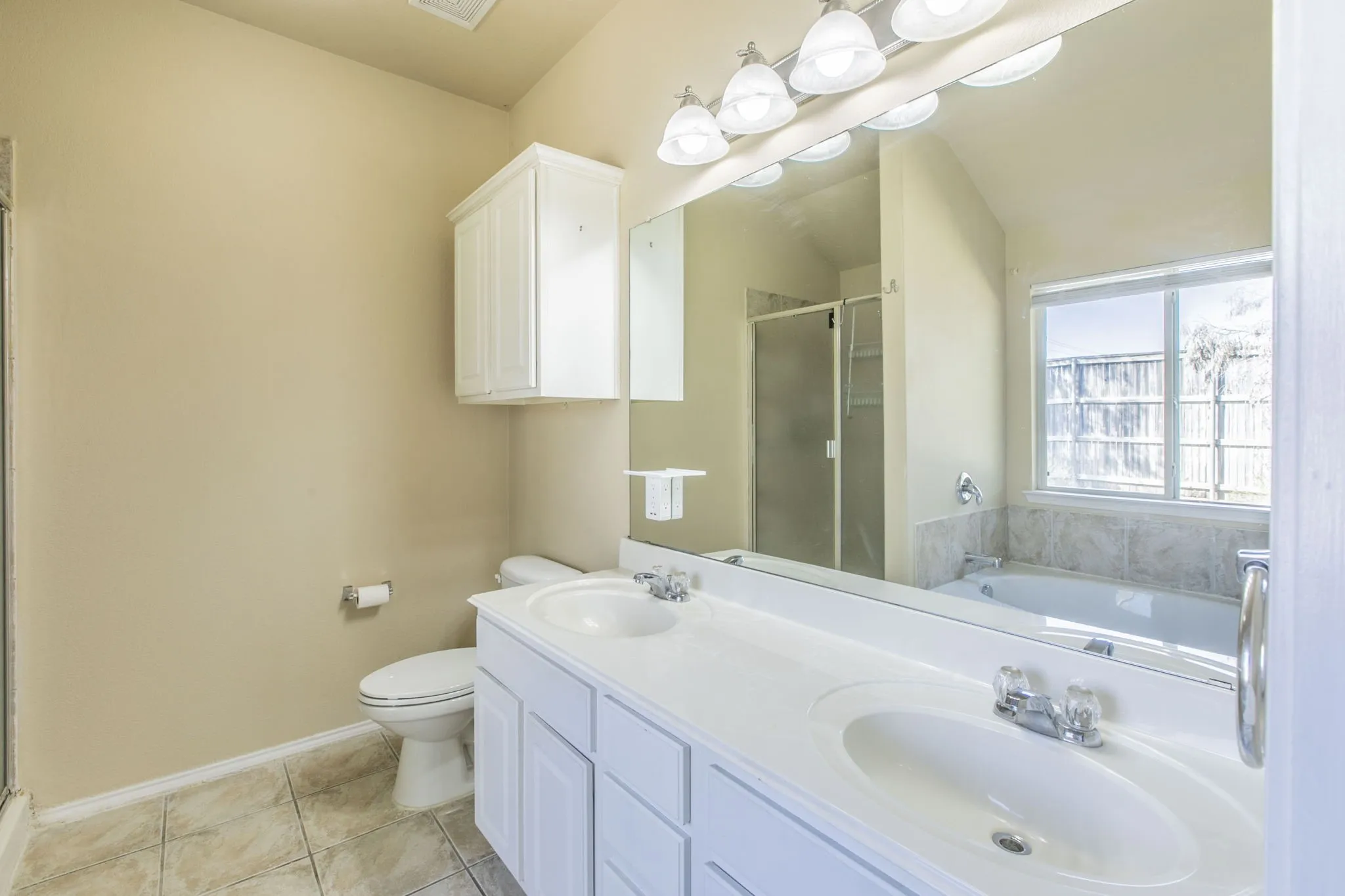 Single Family Residence For Sale in Tarrant County , 6717 Dream Dust Drive, North Richland Hills, Texas 76180, 3 Bedroom, 2 Bathroom, 2 Garage spaces, 1,808 Sqft, built in 2004, mls#21348526, Real Estate Agent in North Richland Hills, Homes For Sale in Tarrant county, Homes For Sale in North Richland Hills, Realtor in North Richland Hills Texas, Real Estate Brokerage Independent Realty Texas, Luminita Cordes Realtor
