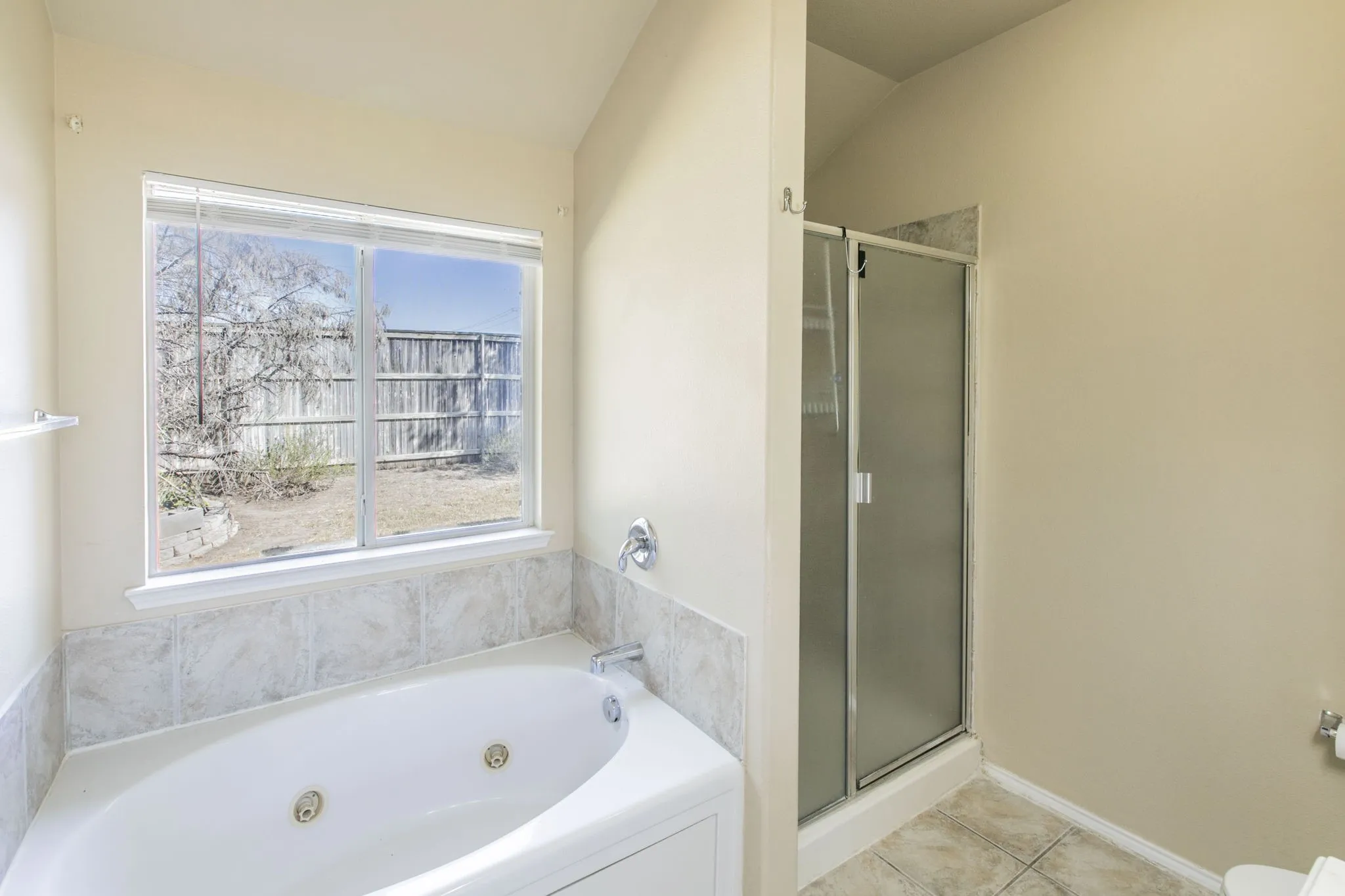 Single Family Residence For Sale in Tarrant County , 6717 Dream Dust Drive, North Richland Hills, Texas 76180, 3 Bedroom, 2 Bathroom, 2 Garage spaces, 1,808 Sqft, built in 2004, mls#21348526, Real Estate Agent in North Richland Hills, Homes For Sale in Tarrant county, Homes For Sale in North Richland Hills, Realtor in North Richland Hills Texas, Real Estate Brokerage Independent Realty Texas, Luminita Cordes Realtor