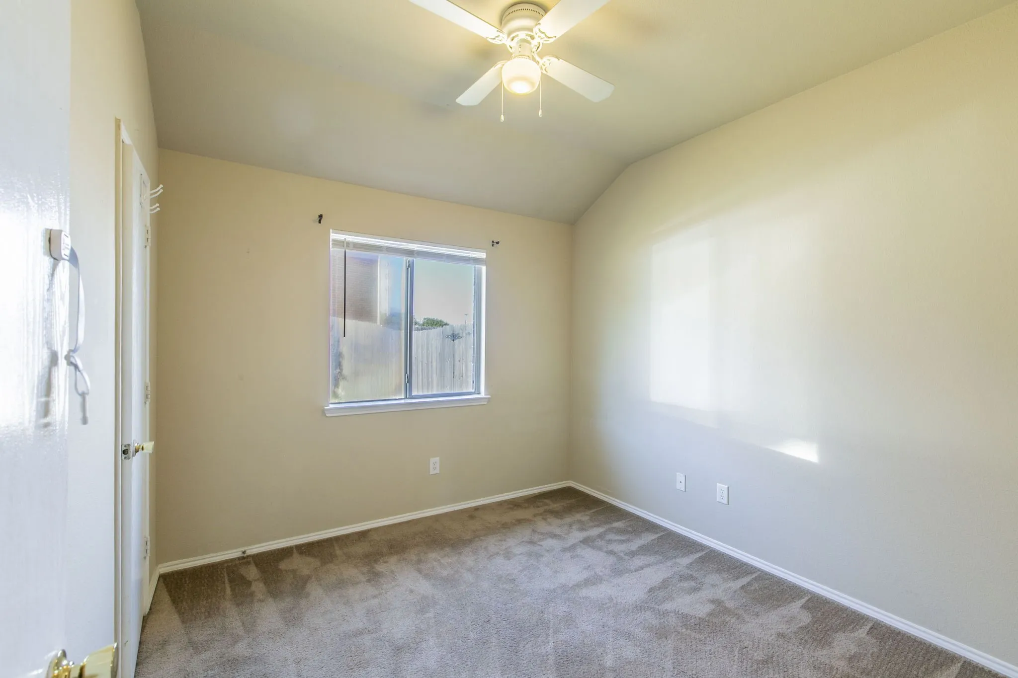 Single Family Residence For Sale in Tarrant County , 6717 Dream Dust Drive, North Richland Hills, Texas 76180, 3 Bedroom, 2 Bathroom, 2 Garage spaces, 1,808 Sqft, built in 2004, mls#21348526, Real Estate Agent in North Richland Hills, Homes For Sale in Tarrant county, Homes For Sale in North Richland Hills, Realtor in North Richland Hills Texas, Real Estate Brokerage Independent Realty Texas, Luminita Cordes Realtor