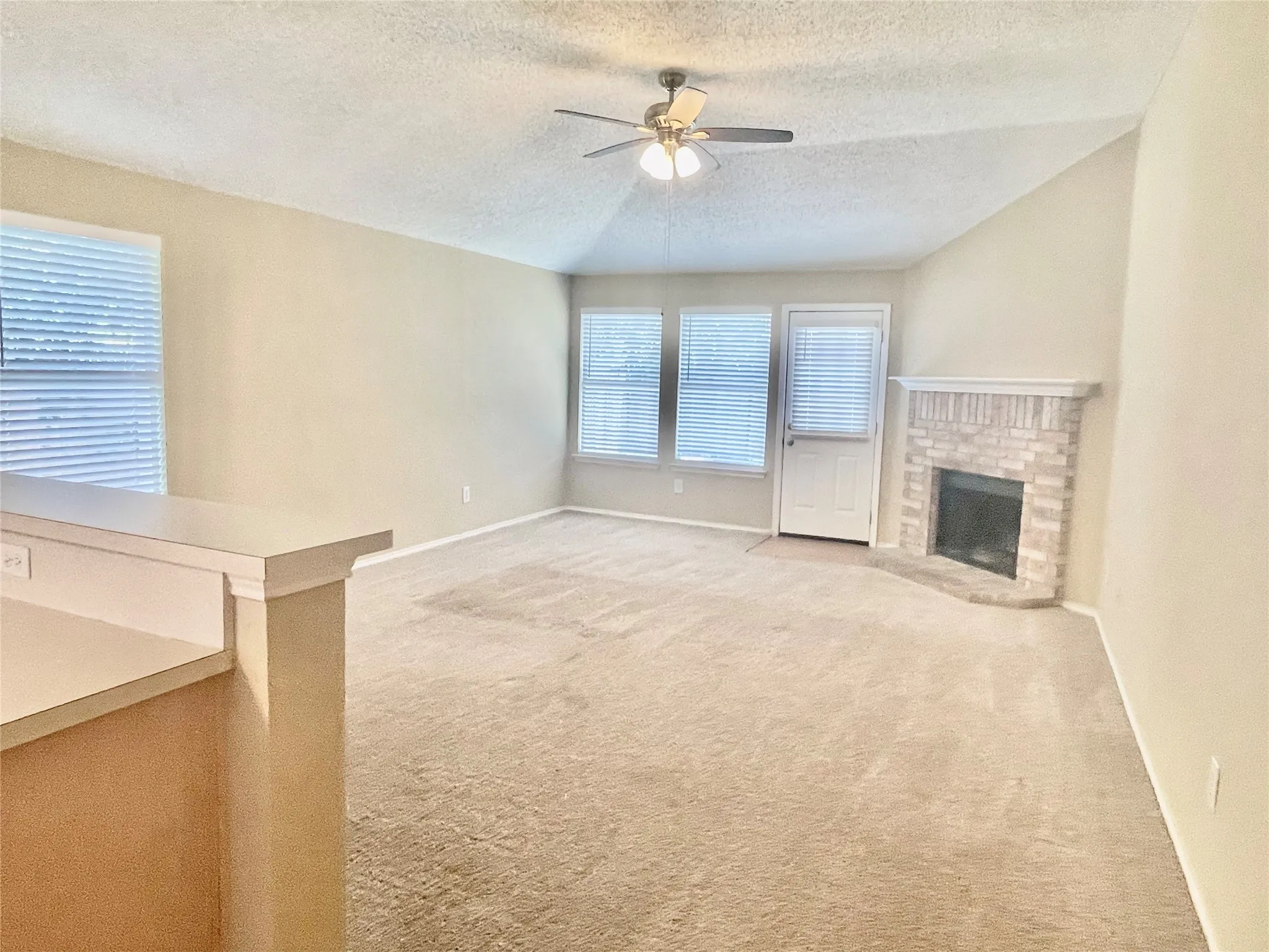 Single Family Residence For Rent in Denton County , 1308 Wenatchee Drive, Krum, Texas 76249, 3 Bedroom, 2 Bathroom, 2 Garage spaces, 1,618 Sqft, built in 2002, mls#21349298, Real Estate Agent in Krum, Homes For Rent in Denton county, Homes For Rent in Krum, Realtor in Krum Texas, Real Estate Brokerage Independent Realty Texas, Luminita Cordes Realtor
