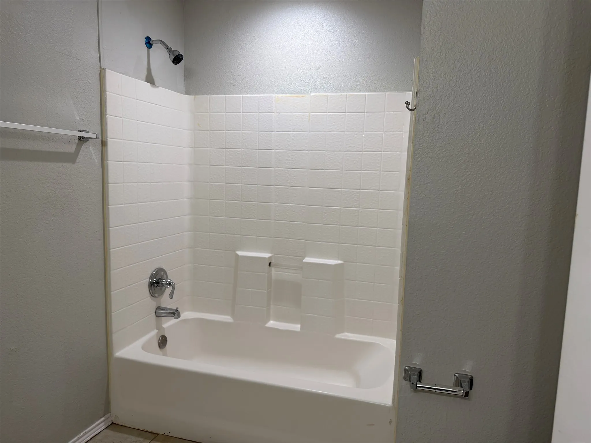 Single Family Residence For Rent in Dallas County , 10239 Blackjack Oaks Drive, Dallas, Texas 75227, 3 Bedroom, 2 Bathroom, 1 Garage spaces, 1,259 Sqft, built in 1999, mls#21349303, Real Estate Agent in Dallas, Homes For Rent in Dallas county, Homes For Rent in Dallas, Realtor in Dallas Texas, Real Estate Brokerage Independent Realty Texas, Luminita Cordes Realtor