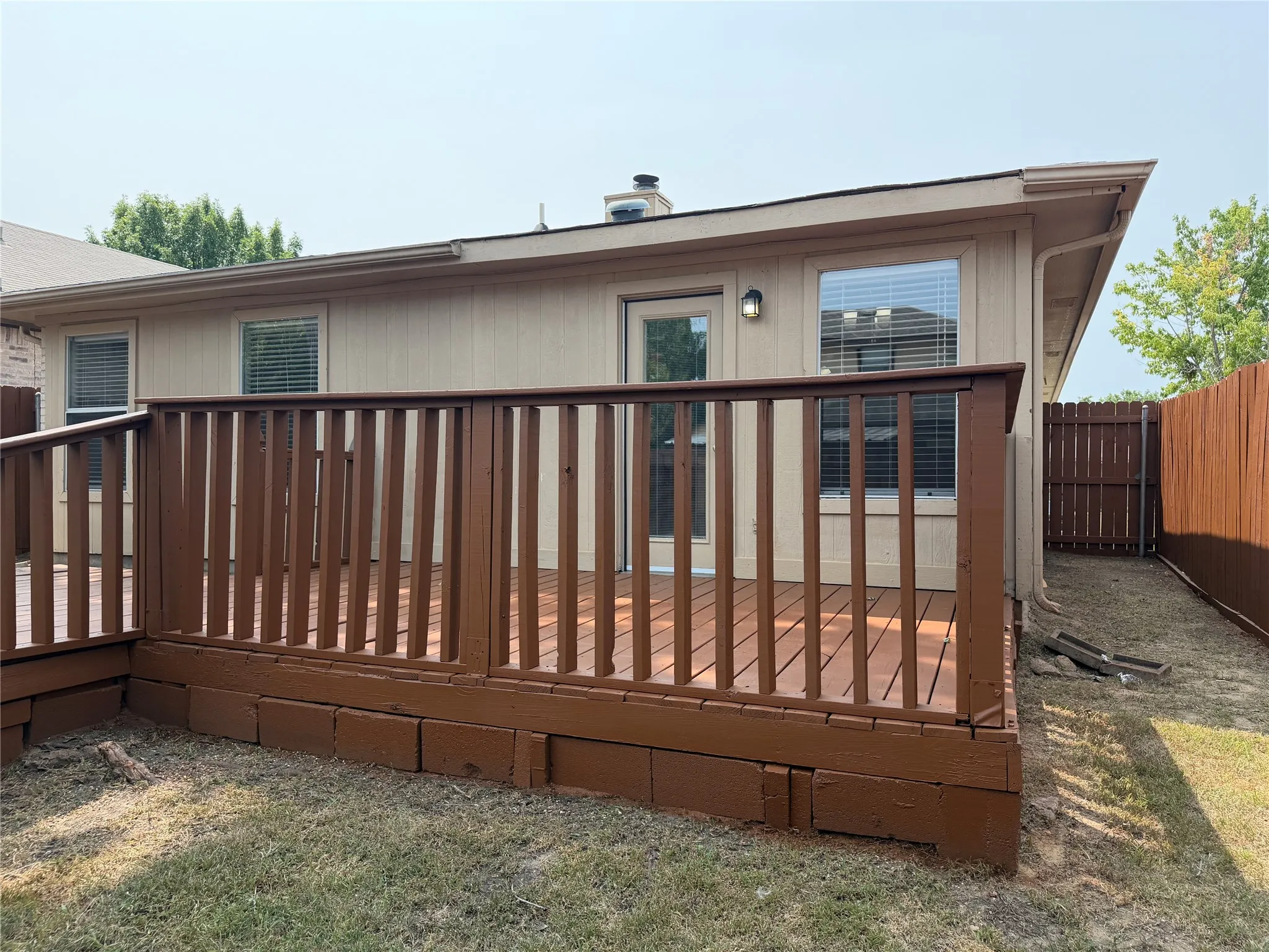 Single Family Residence For Rent in Dallas County , 10239 Blackjack Oaks Drive, Dallas, Texas 75227, 3 Bedroom, 2 Bathroom, 1 Garage spaces, 1,259 Sqft, built in 1999, mls#21349303, Real Estate Agent in Dallas, Homes For Rent in Dallas county, Homes For Rent in Dallas, Realtor in Dallas Texas, Real Estate Brokerage Independent Realty Texas, Luminita Cordes Realtor