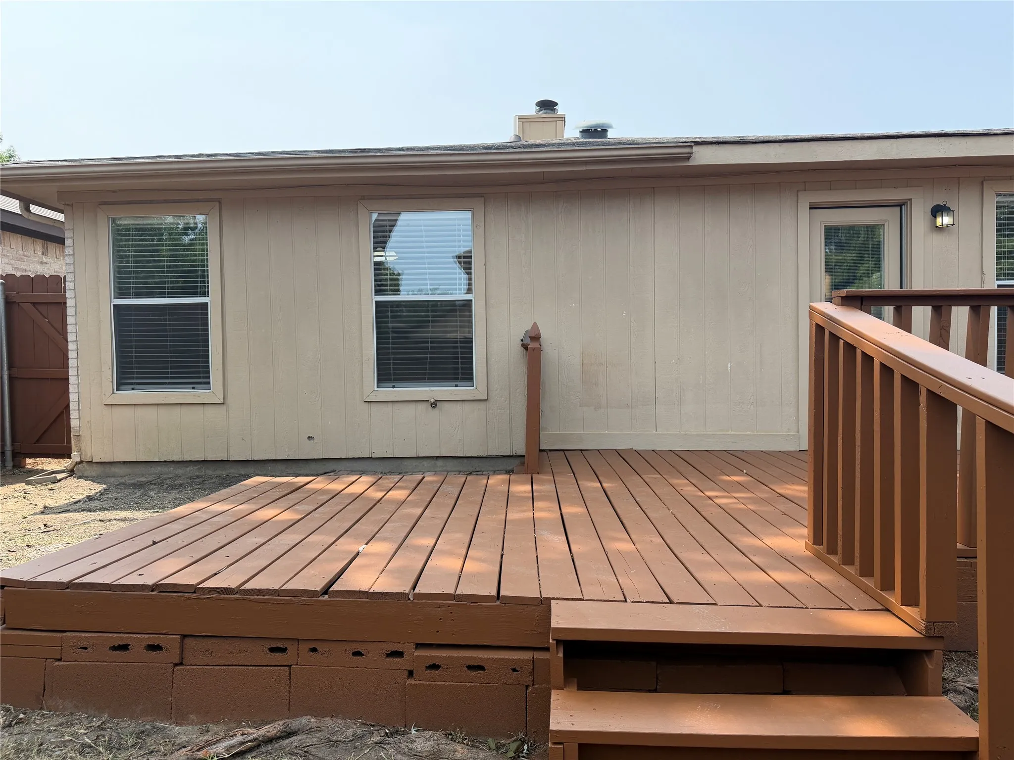 Single Family Residence For Rent in Dallas County , 10239 Blackjack Oaks Drive, Dallas, Texas 75227, 3 Bedroom, 2 Bathroom, 1 Garage spaces, 1,259 Sqft, built in 1999, mls#21349303, Real Estate Agent in Dallas, Homes For Rent in Dallas county, Homes For Rent in Dallas, Realtor in Dallas Texas, Real Estate Brokerage Independent Realty Texas, Luminita Cordes Realtor