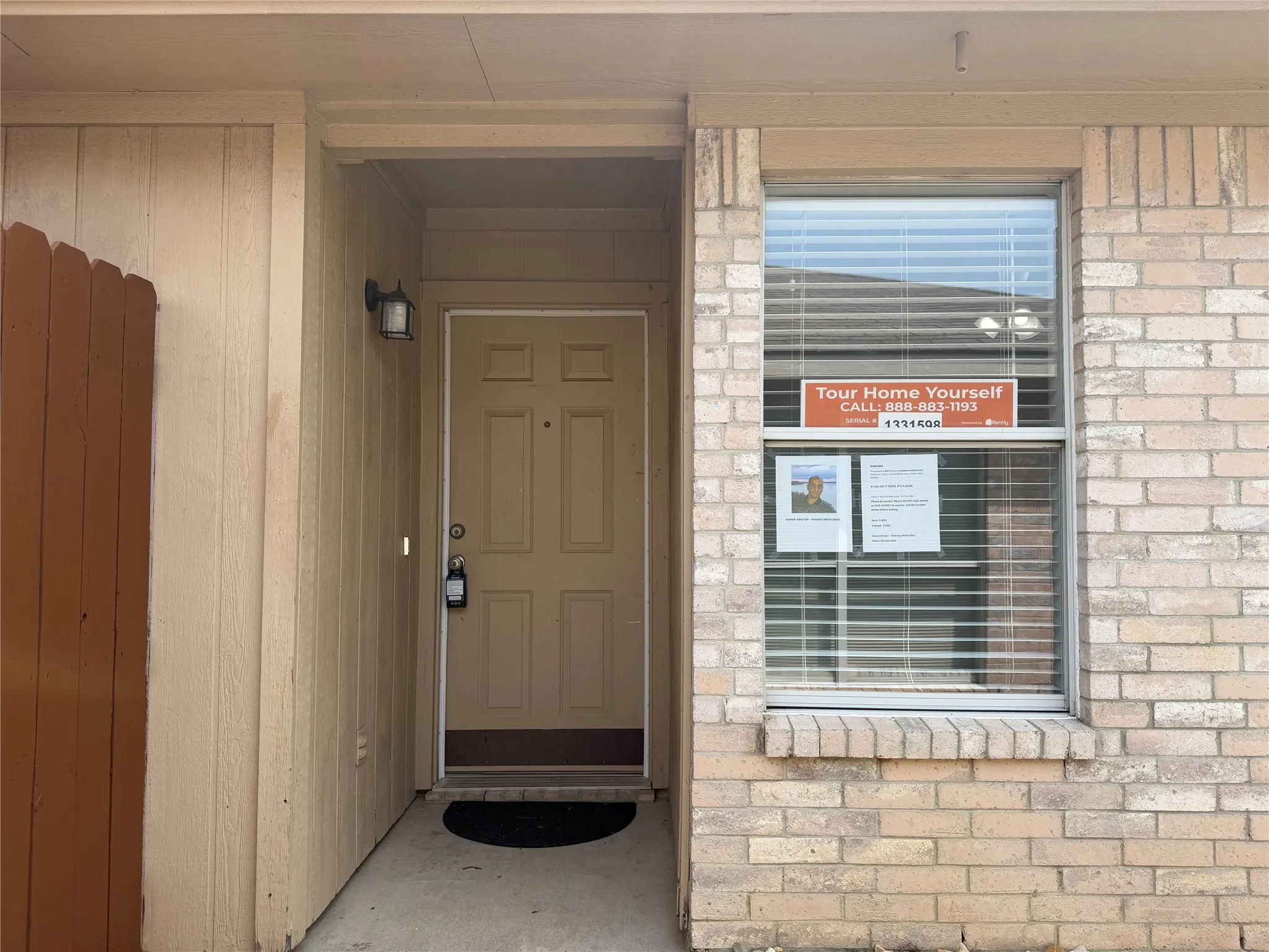 Single Family Residence For Rent in Dallas County , 10239 Blackjack Oaks Drive, Dallas, Texas 75227, 3 Bedroom, 2 Bathroom, 1 Garage spaces, 1,259 Sqft, built in 1999, mls#21349303, Real Estate Agent in Dallas, Homes For Rent in Dallas county, Homes For Rent in Dallas, Realtor in Dallas Texas, Real Estate Brokerage Independent Realty Texas, Luminita Cordes Realtor