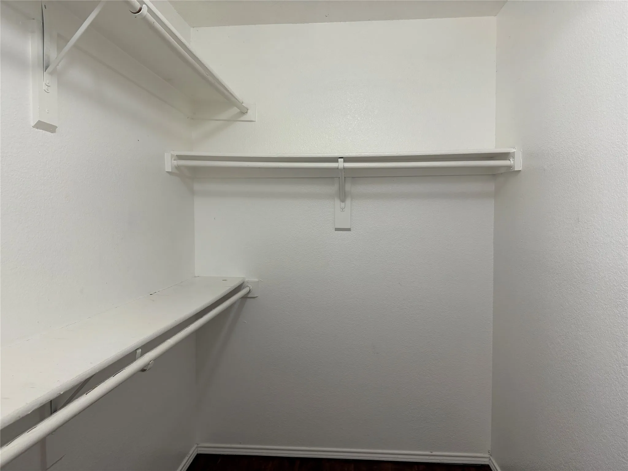 Single Family Residence For Rent in Dallas County , 10239 Blackjack Oaks Drive, Dallas, Texas 75227, 3 Bedroom, 2 Bathroom, 1 Garage spaces, 1,259 Sqft, built in 1999, mls#21349303, Real Estate Agent in Dallas, Homes For Rent in Dallas county, Homes For Rent in Dallas, Realtor in Dallas Texas, Real Estate Brokerage Independent Realty Texas, Luminita Cordes Realtor