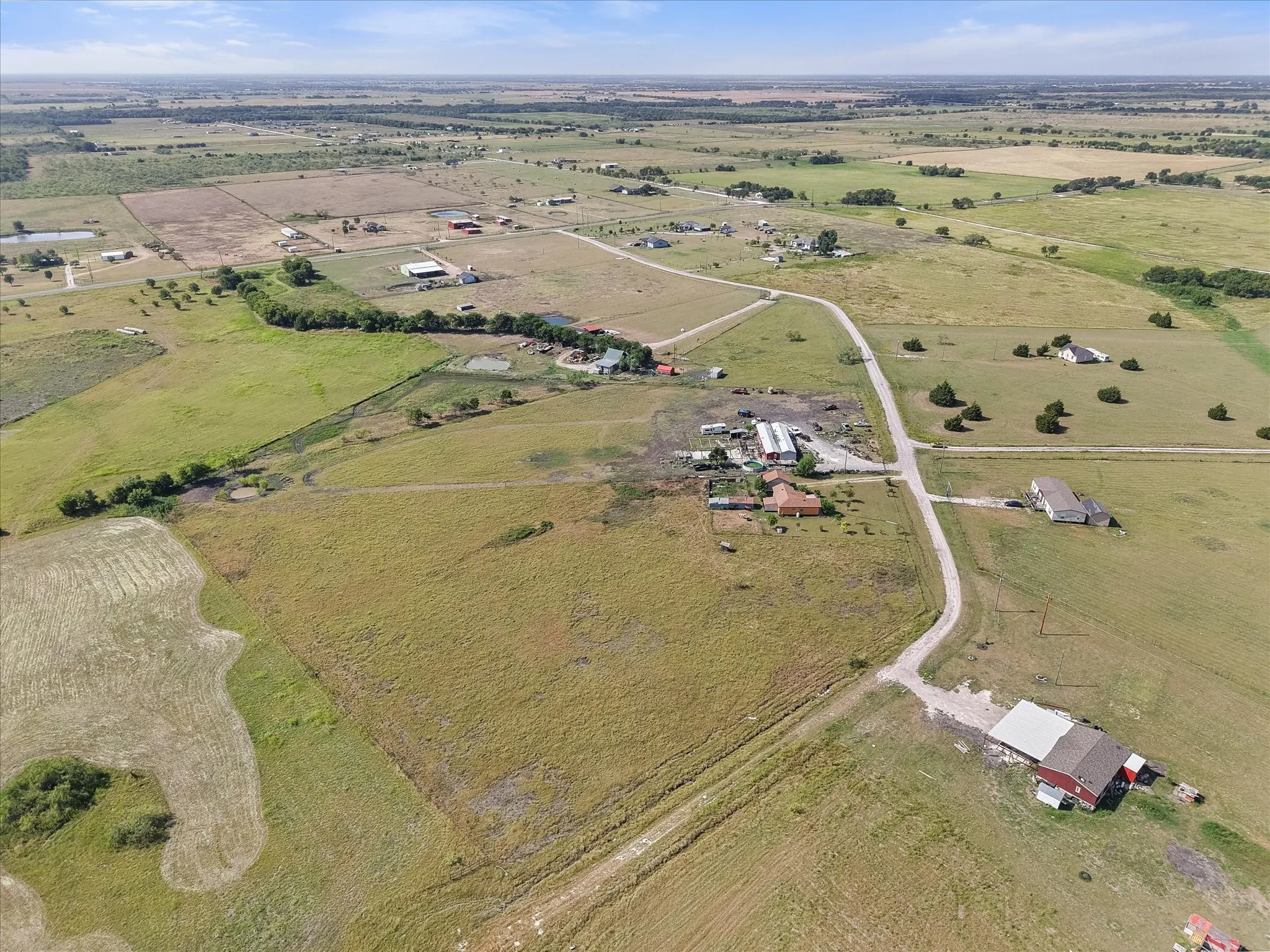 Single Family Residence For Sale in Navarro County , 8057 Wilson Ranch Road, Barry, Texas 75102, 2 Bedroom, 1 Bathroom, 1 Garage spaces, 1,066 Sqft, built in 2018, mls#21347180, Real Estate Agent in Barry, Homes For Sale in Navarro county, Homes For Sale in Barry, Realtor in Barry Texas, Real Estate Brokerage Independent Realty Texas, Luminita Cordes Realtor