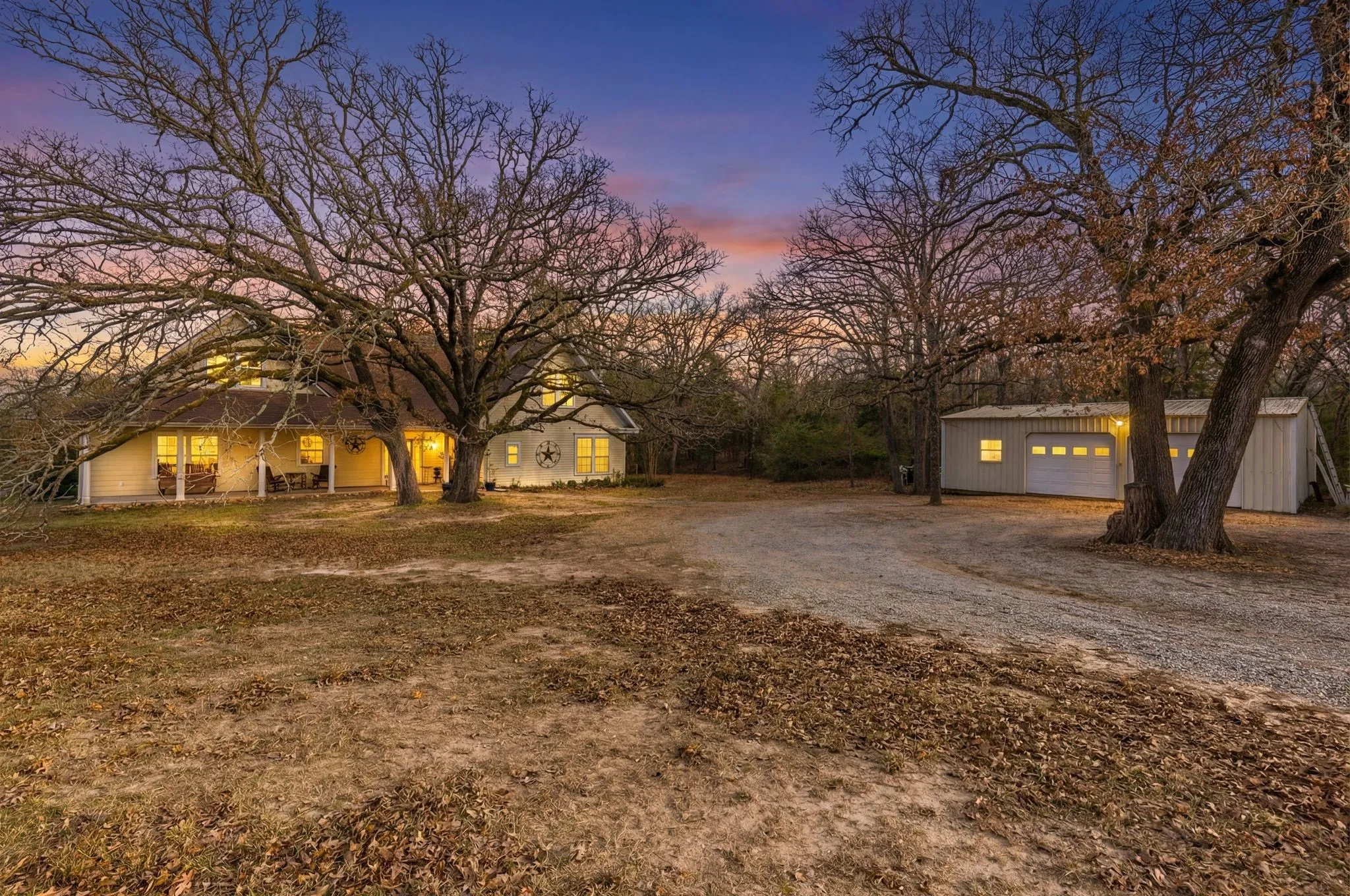Single Family Residence For Sale in Hunt County , 1801 Private Road 3340, Greenville, Texas 75402, 6 Bedroom, 3 Bathroom, 2 Garage spaces, 2,828 Sqft, built in 1982, mls#21349321, Real Estate Agent in Greenville, Homes For Sale in Hunt county, Homes For Sale in Greenville, Realtor in Greenville Texas, Real Estate Brokerage Independent Realty Texas, Luminita Cordes Realtor