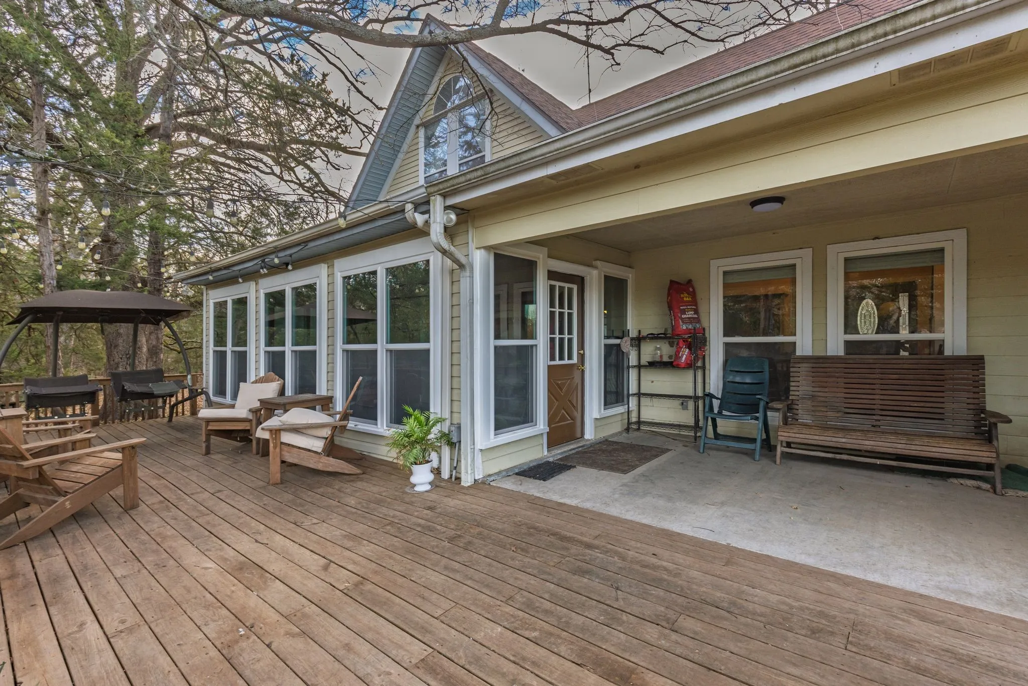 Single Family Residence For Sale in Hunt County , 1801 Private Road 3340, Greenville, Texas 75402, 6 Bedroom, 3 Bathroom, 2 Garage spaces, 2,828 Sqft, built in 1982, mls#21349321, Real Estate Agent in Greenville, Homes For Sale in Hunt county, Homes For Sale in Greenville, Realtor in Greenville Texas, Real Estate Brokerage Independent Realty Texas, Luminita Cordes Realtor