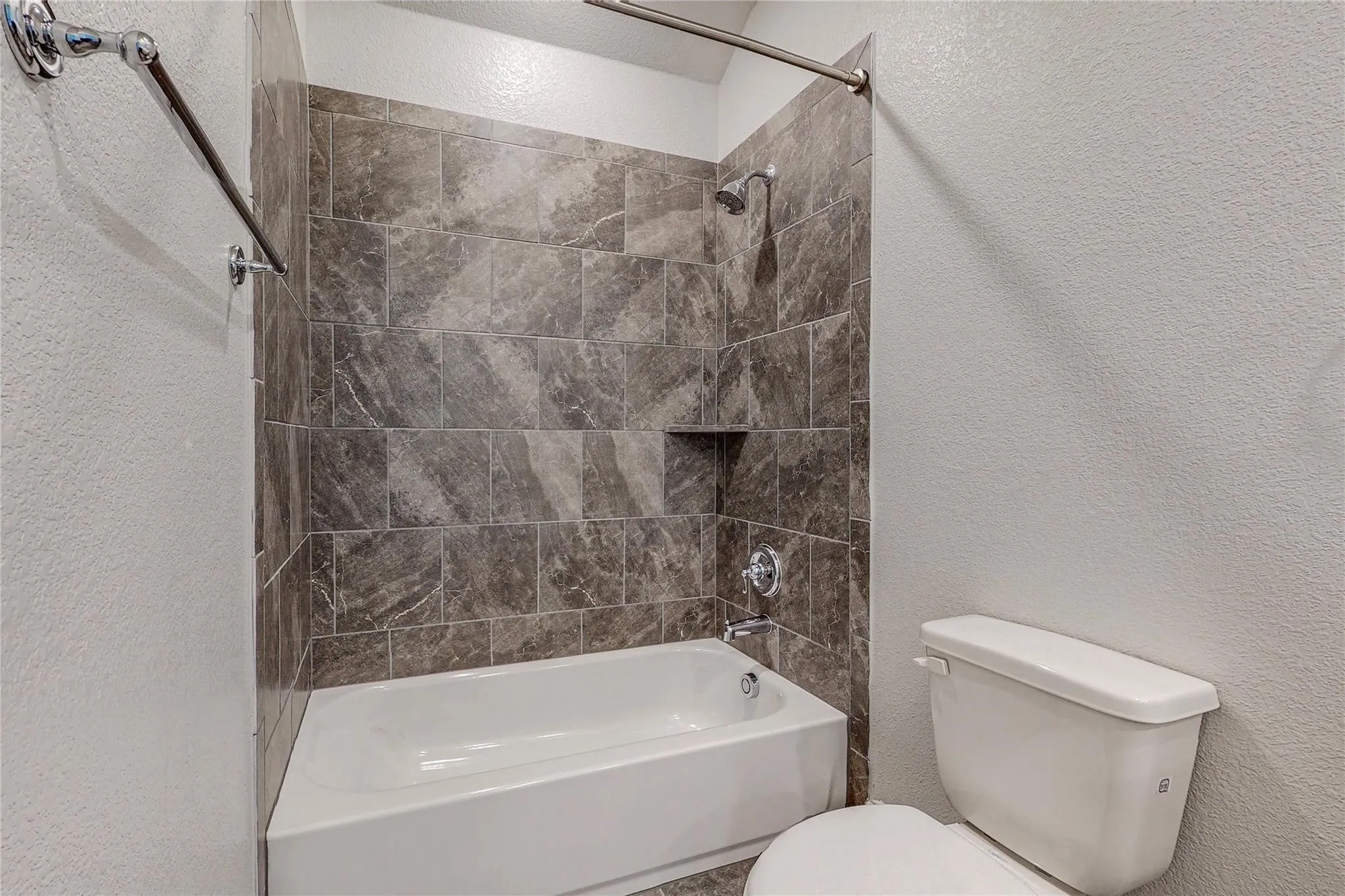 Single Family Residence For Rent in Collin County , 961 Waterview Drive, Prosper, Texas 75078, 4 Bedroom, 4 Bathroom, 2 Garage spaces, 2,514 Sqft, built in 2020, mls#21349212, Real Estate Agent in Prosper, Homes For Rent in Collin county, Homes For Rent in Prosper, Realtor in Prosper Texas, Real Estate Brokerage Independent Realty Texas, Luminita Cordes Realtor