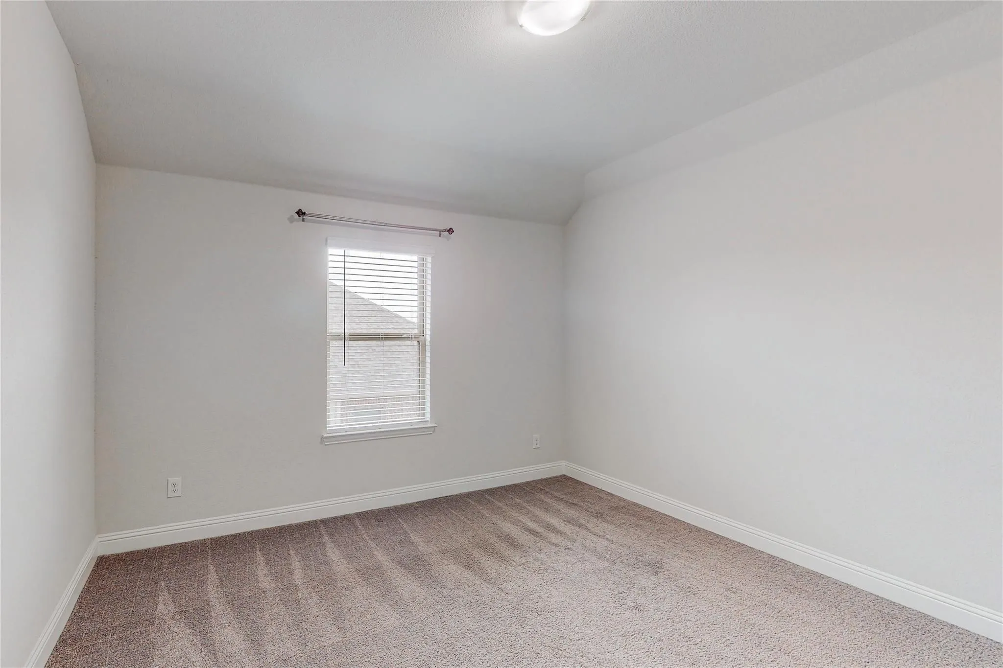 Single Family Residence For Rent in Collin County , 961 Waterview Drive, Prosper, Texas 75078, 4 Bedroom, 4 Bathroom, 2 Garage spaces, 2,514 Sqft, built in 2020, mls#21349212, Real Estate Agent in Prosper, Homes For Rent in Collin county, Homes For Rent in Prosper, Realtor in Prosper Texas, Real Estate Brokerage Independent Realty Texas, Luminita Cordes Realtor