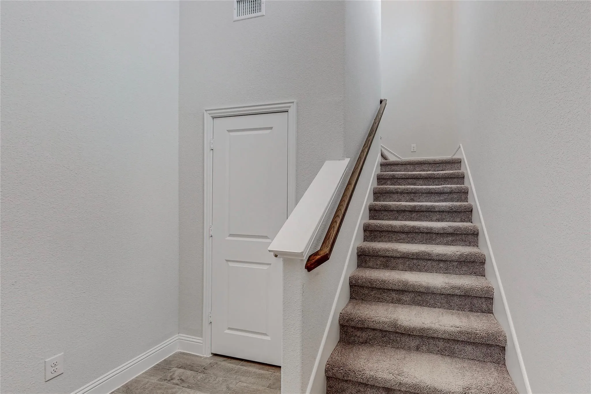 Single Family Residence For Rent in Collin County , 961 Waterview Drive, Prosper, Texas 75078, 4 Bedroom, 4 Bathroom, 2 Garage spaces, 2,514 Sqft, built in 2020, mls#21349212, Real Estate Agent in Prosper, Homes For Rent in Collin county, Homes For Rent in Prosper, Realtor in Prosper Texas, Real Estate Brokerage Independent Realty Texas, Luminita Cordes Realtor