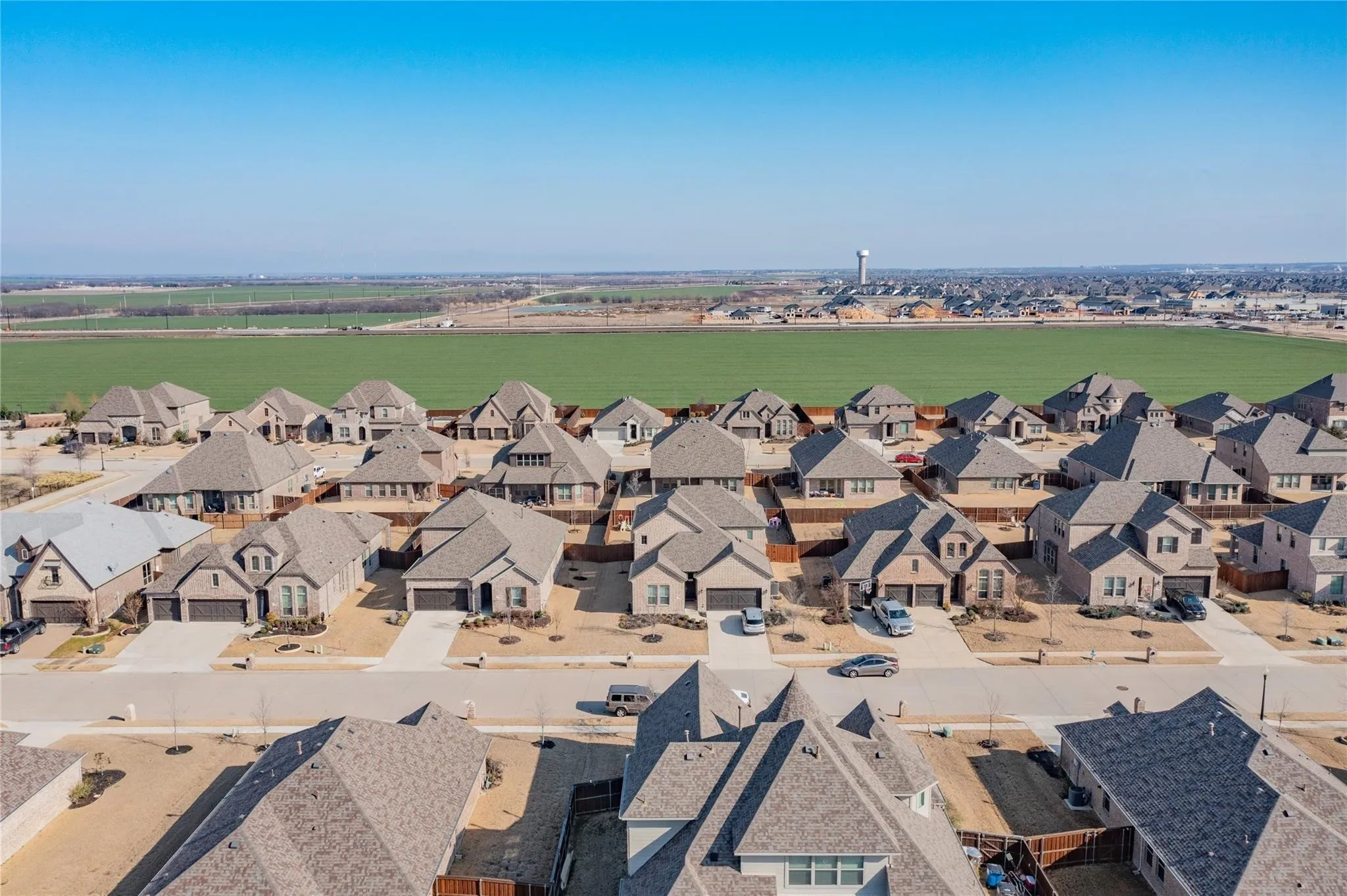 Single Family Residence For Rent in Collin County , 961 Waterview Drive, Prosper, Texas 75078, 4 Bedroom, 4 Bathroom, 2 Garage spaces, 2,514 Sqft, built in 2020, mls#21349212, Real Estate Agent in Prosper, Homes For Rent in Collin county, Homes For Rent in Prosper, Realtor in Prosper Texas, Real Estate Brokerage Independent Realty Texas, Luminita Cordes Realtor