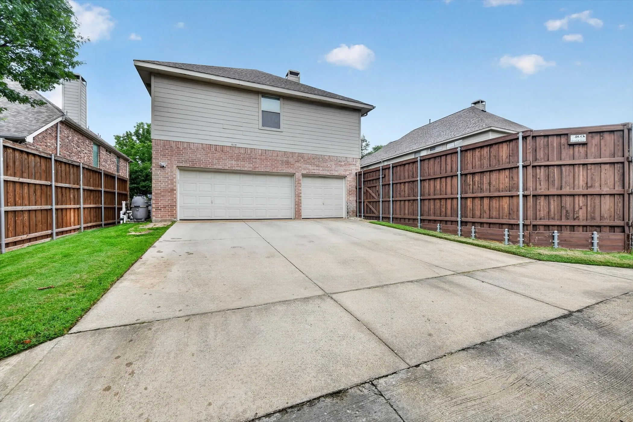 Single Family Residence For Sale in Collin County , 915 Saratoga Drive, Allen, Texas 75013, 4 Bedroom, 4 Bathroom, 3 Garage spaces, 3,652 Sqft, built in 2003, mls#21348973, Real Estate Agent in Allen, Homes For Sale in Collin county, Homes For Sale in Allen, Realtor in Allen Texas, Real Estate Brokerage Independent Realty Texas, Luminita Cordes Realtor