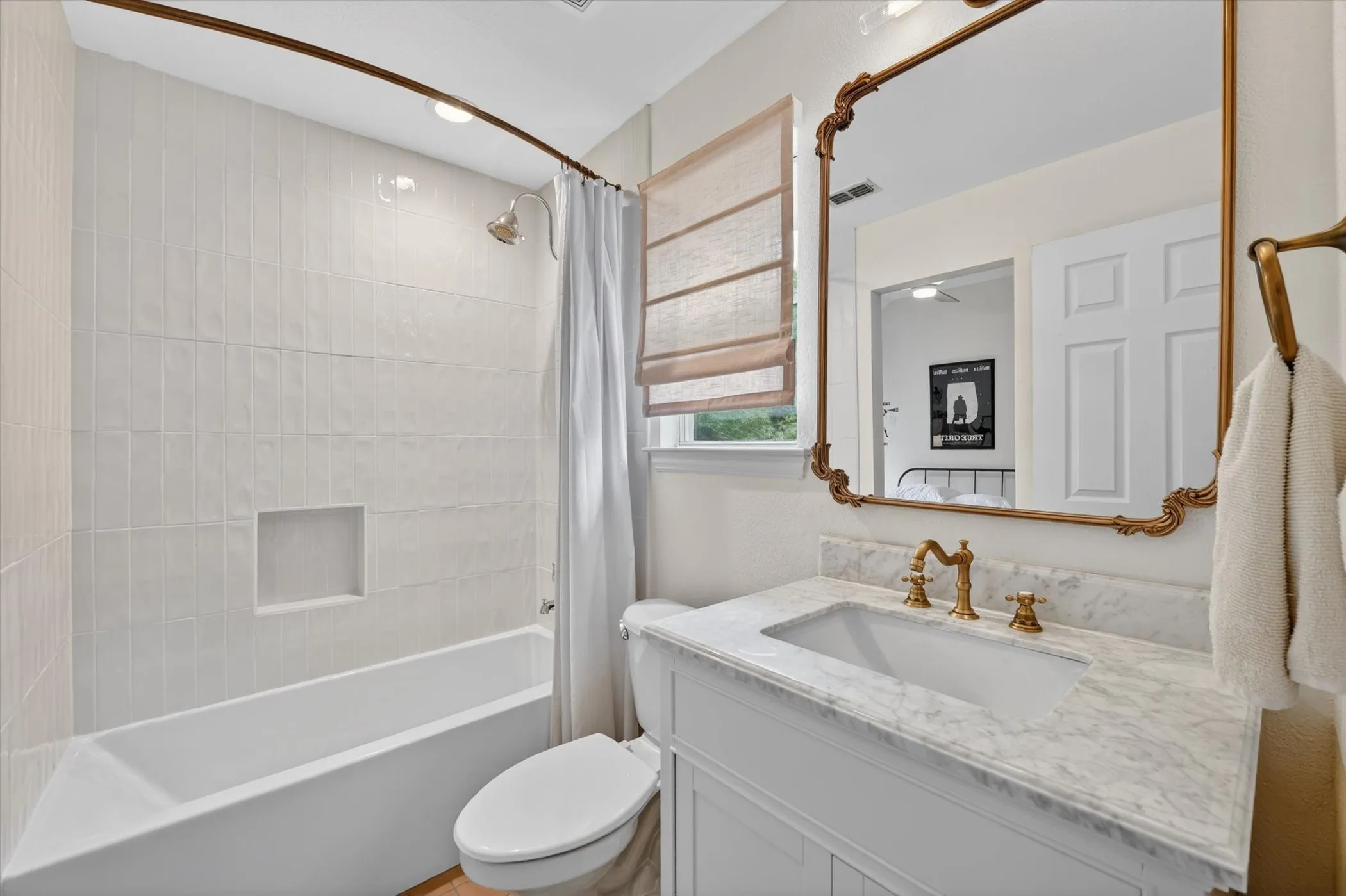 Single Family Residence For Sale in Collin County , 915 Saratoga Drive, Allen, Texas 75013, 4 Bedroom, 4 Bathroom, 3 Garage spaces, 3,652 Sqft, built in 2003, mls#21348973, Real Estate Agent in Allen, Homes For Sale in Collin county, Homes For Sale in Allen, Realtor in Allen Texas, Real Estate Brokerage Independent Realty Texas, Luminita Cordes Realtor